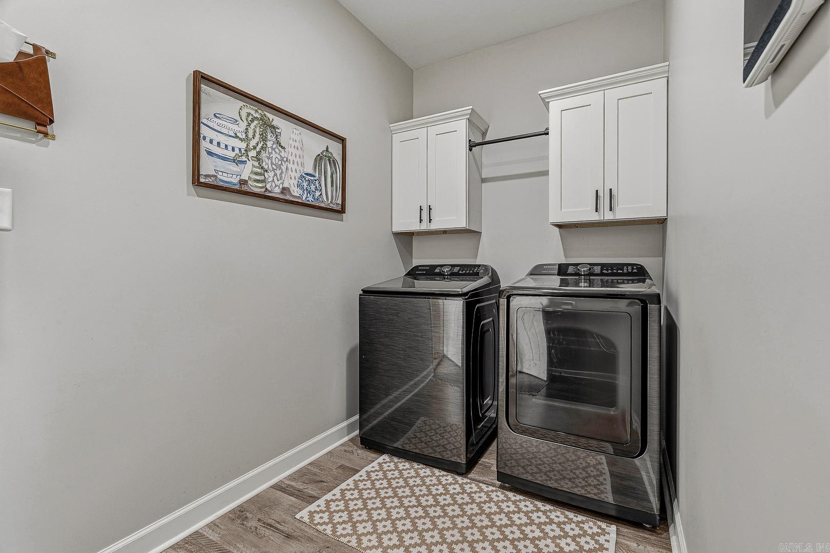 FAIRWAY GLEN - Residential