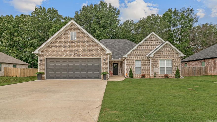 Tucked away on a quiet cul-de-sac, this 2022-built beauty checks ALL the boxes! This 3 bedroom, 2 bath all-brick home brings the perfect mix of style, comfort, and functionality. From the moment you walk in, you’ll love the open-concept layout, spacious dining area, and gorgeous granite countertops that make the kitchen the heart of the home.The split floor plan offers privacy for the primary suite, complete with a tiled walk-in shower and a relaxing soaker tub! Step outside to a covered back porch overlooking the fenced backyard.  Built in 2022, All brick exterior, Open floor plan ,Granite countertops, Spacious dining area, Split bedroom layout, Covered back porch, Fenced backyard and a  Cul-de-sac location this one is Move-in ready and cute as can be!
