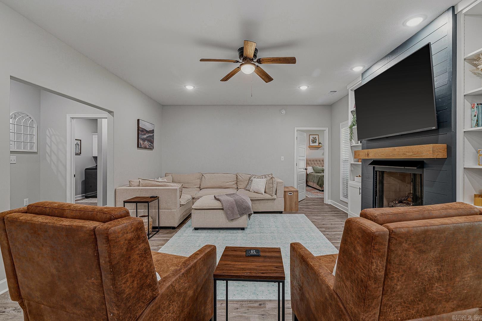FAIRWAY GLEN - Residential
