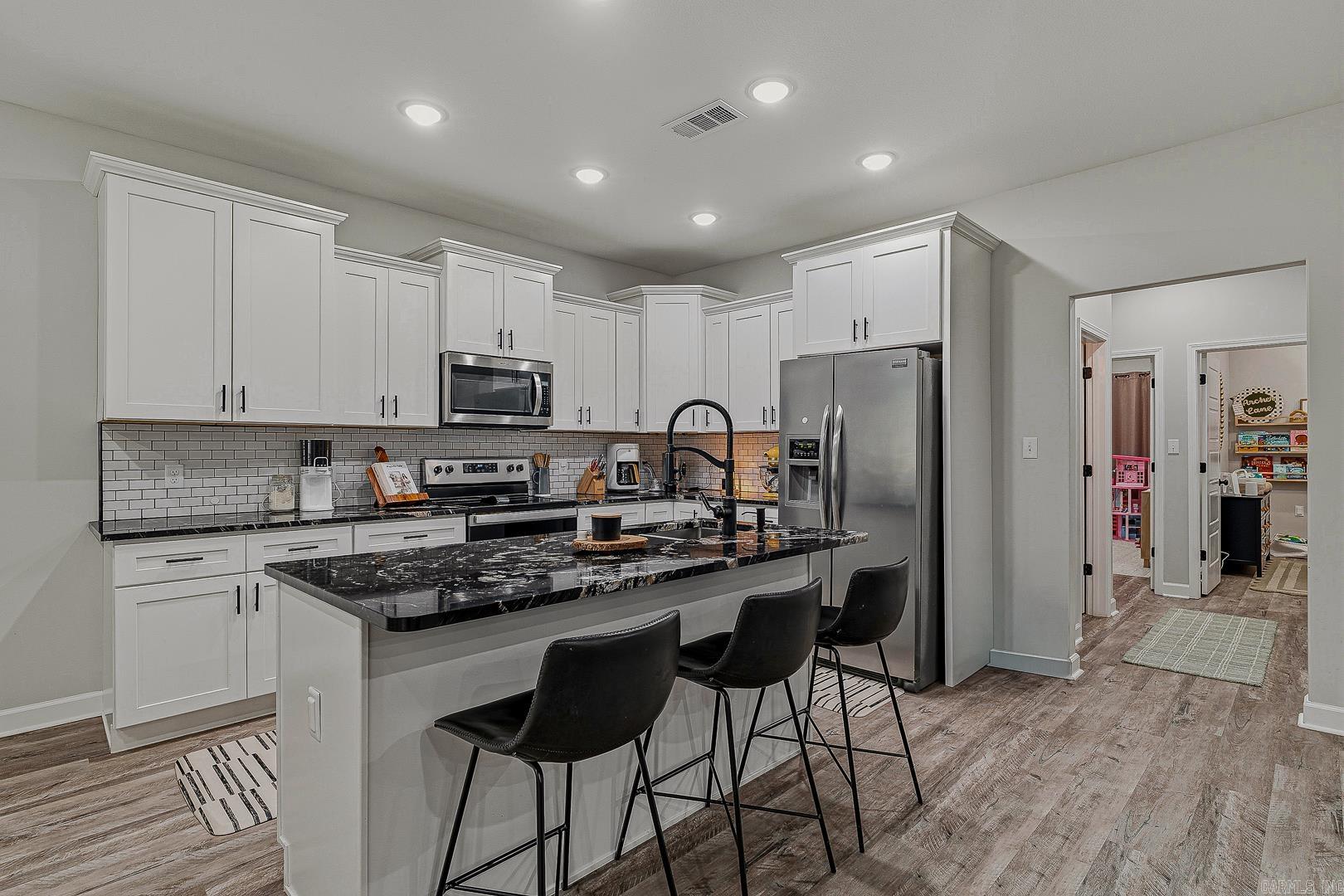 FAIRWAY GLEN - Residential