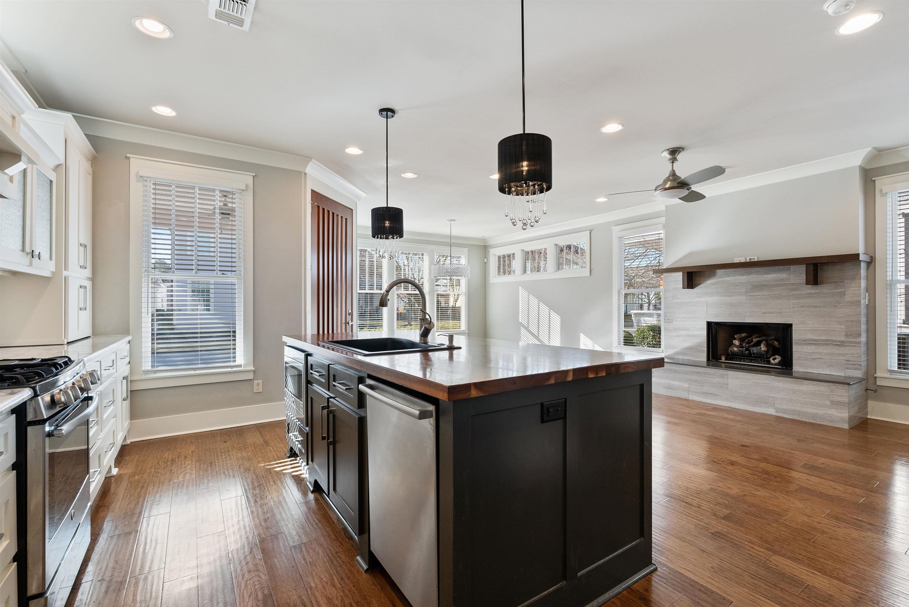 VILLAGE AT HENDRIX - Residential