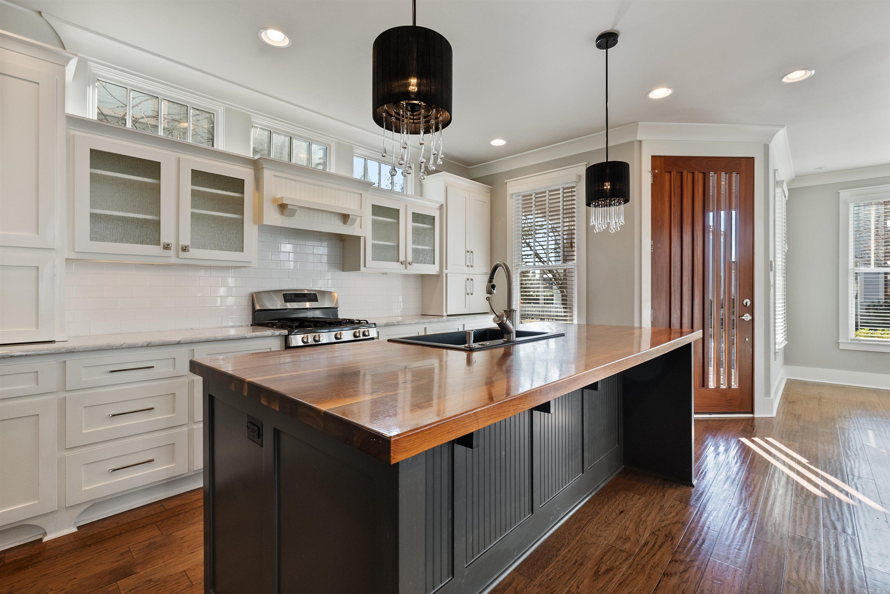 VILLAGE AT HENDRIX - Residential