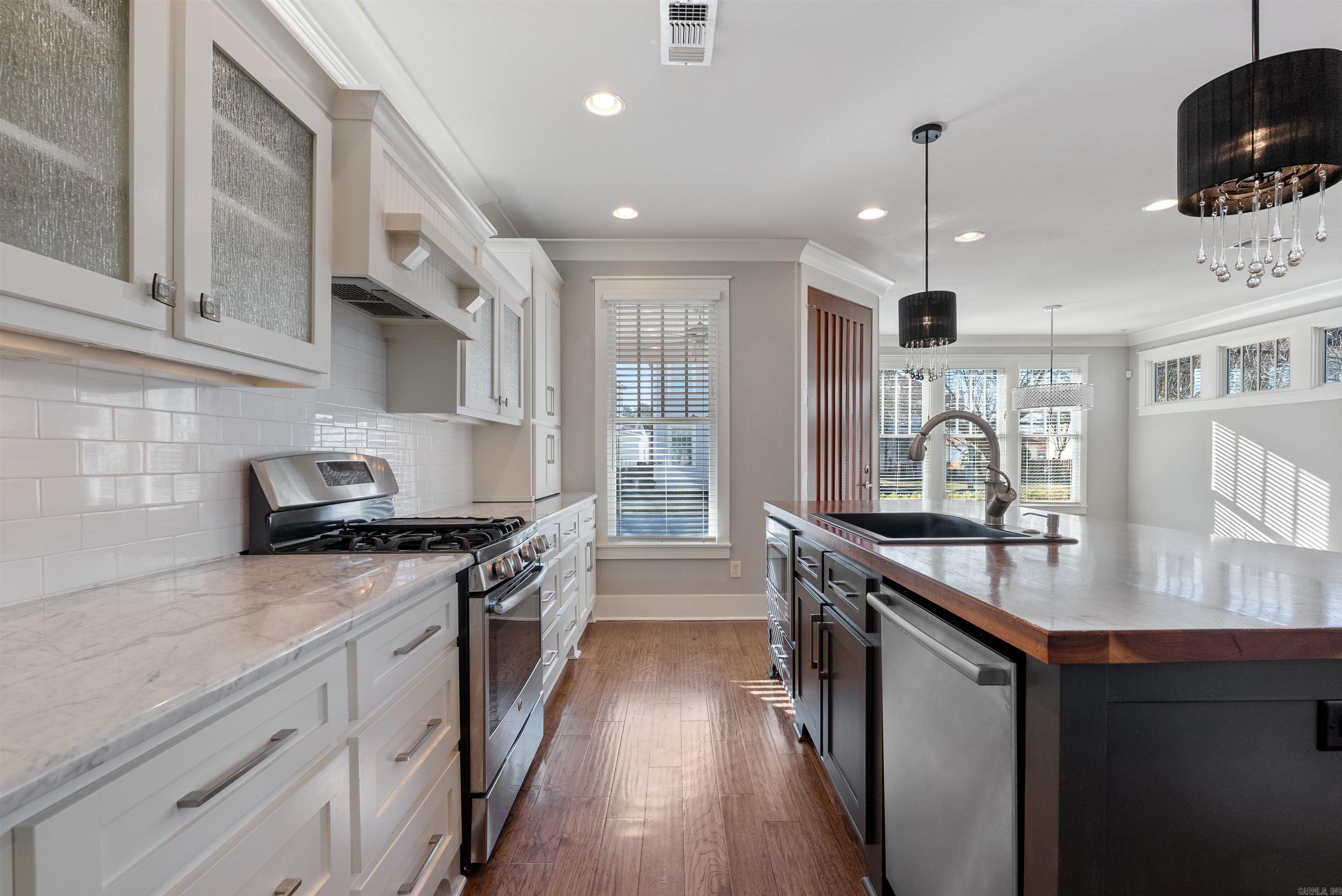 VILLAGE AT HENDRIX - Residential