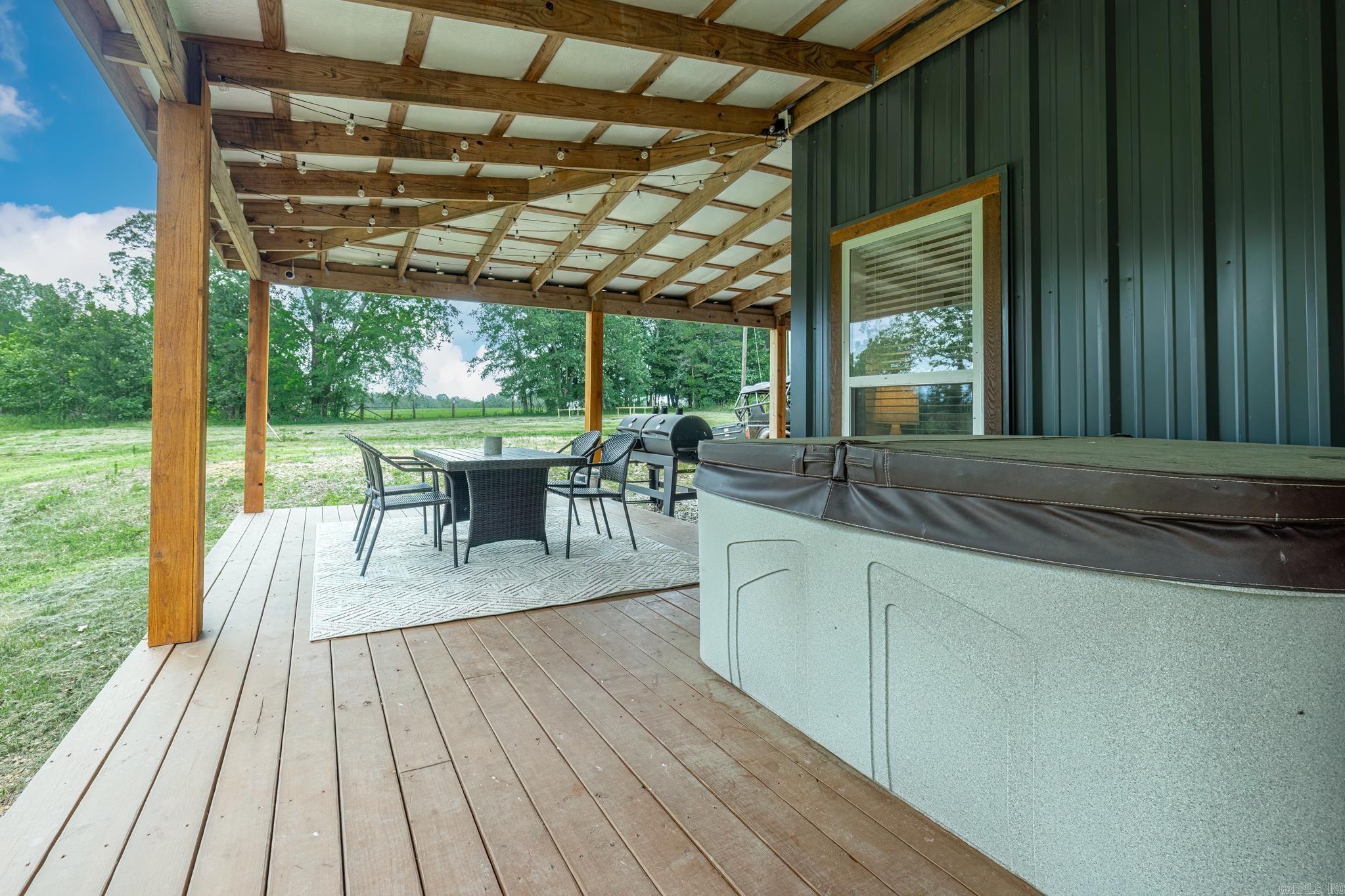 Metes & Bounds - Residential