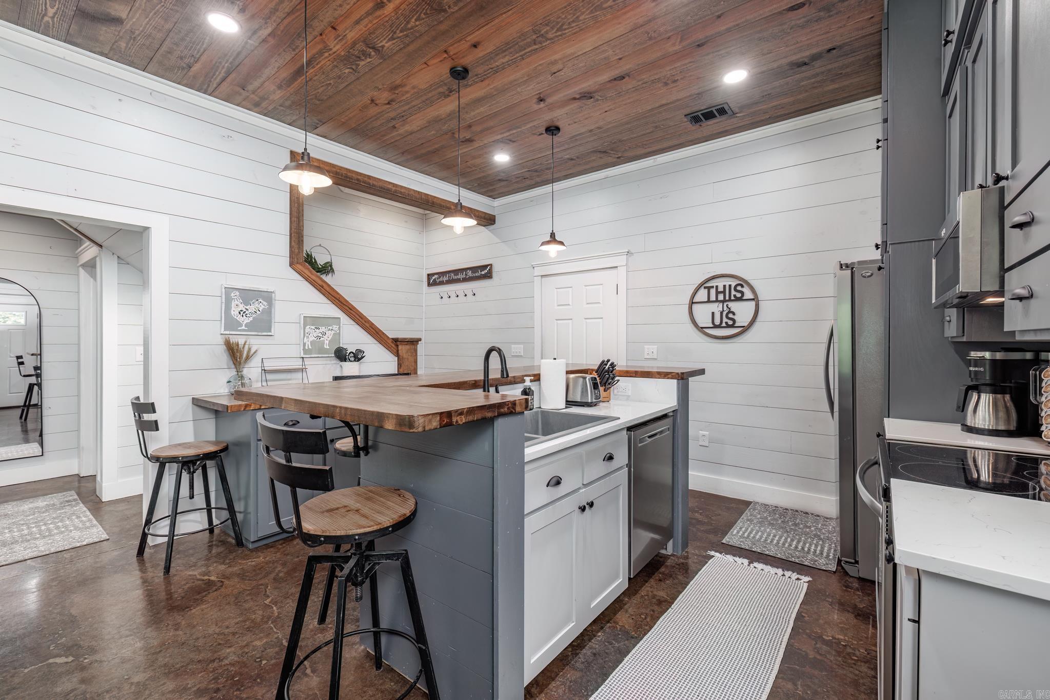 Metes & Bounds - Residential