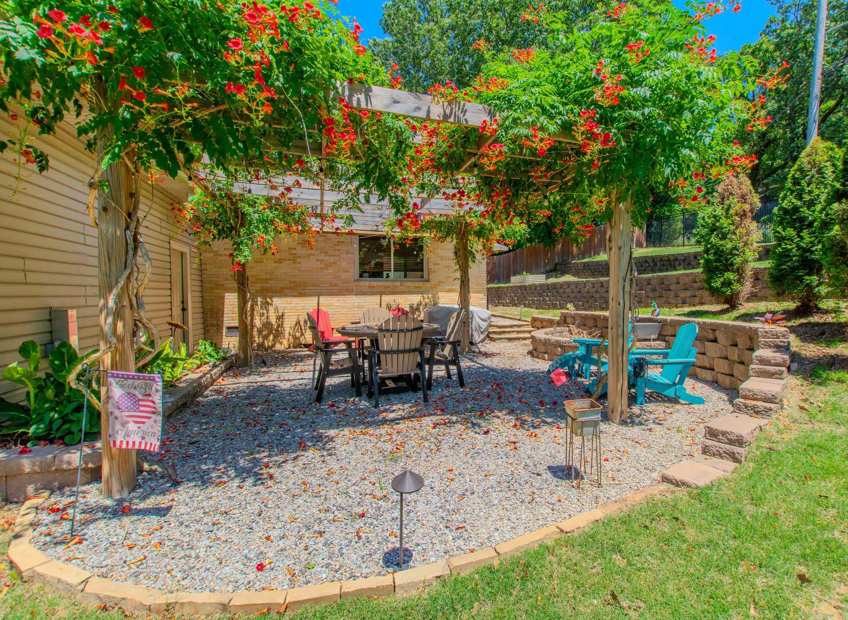 HILLSIDE - Residential