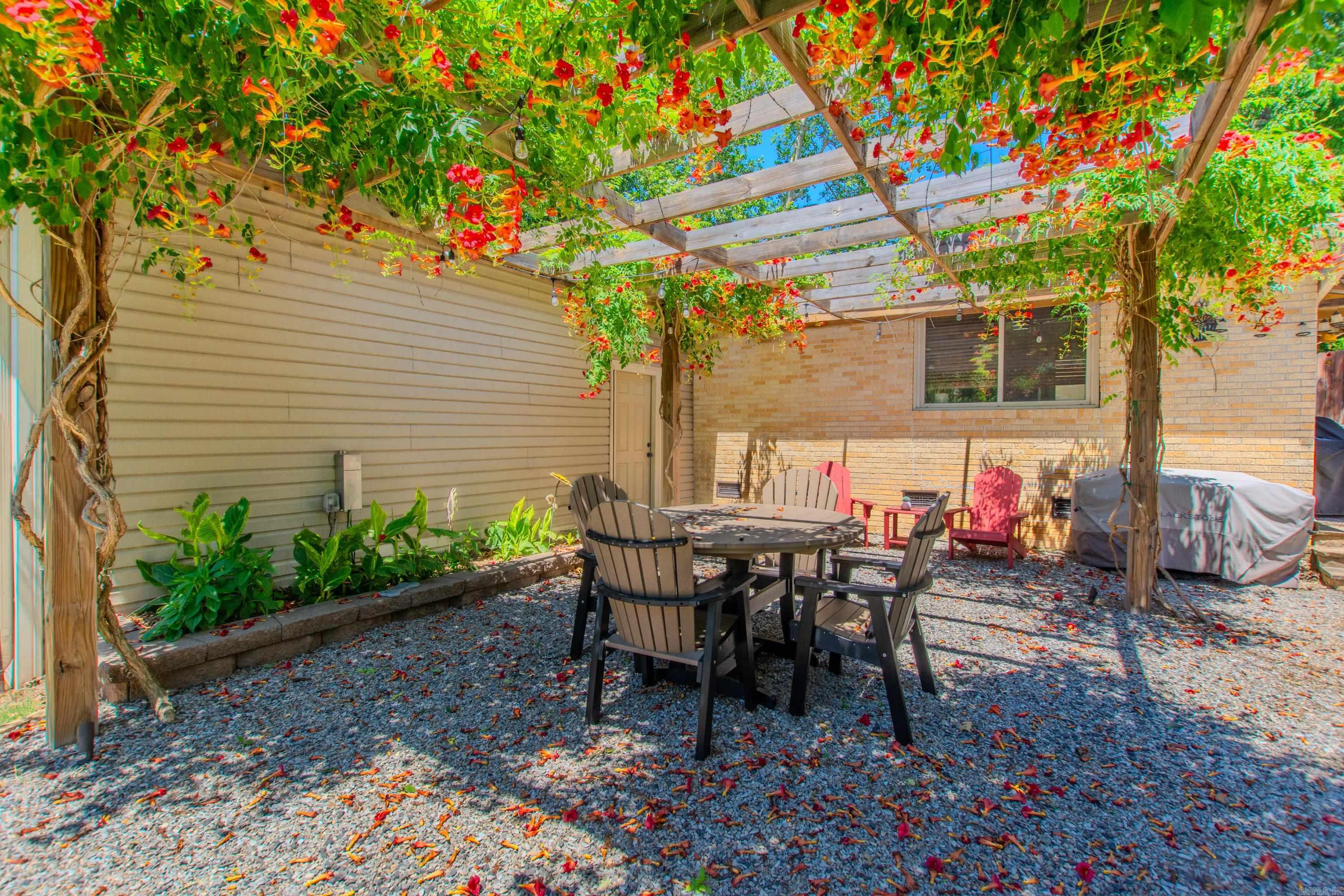 HILLSIDE - Residential