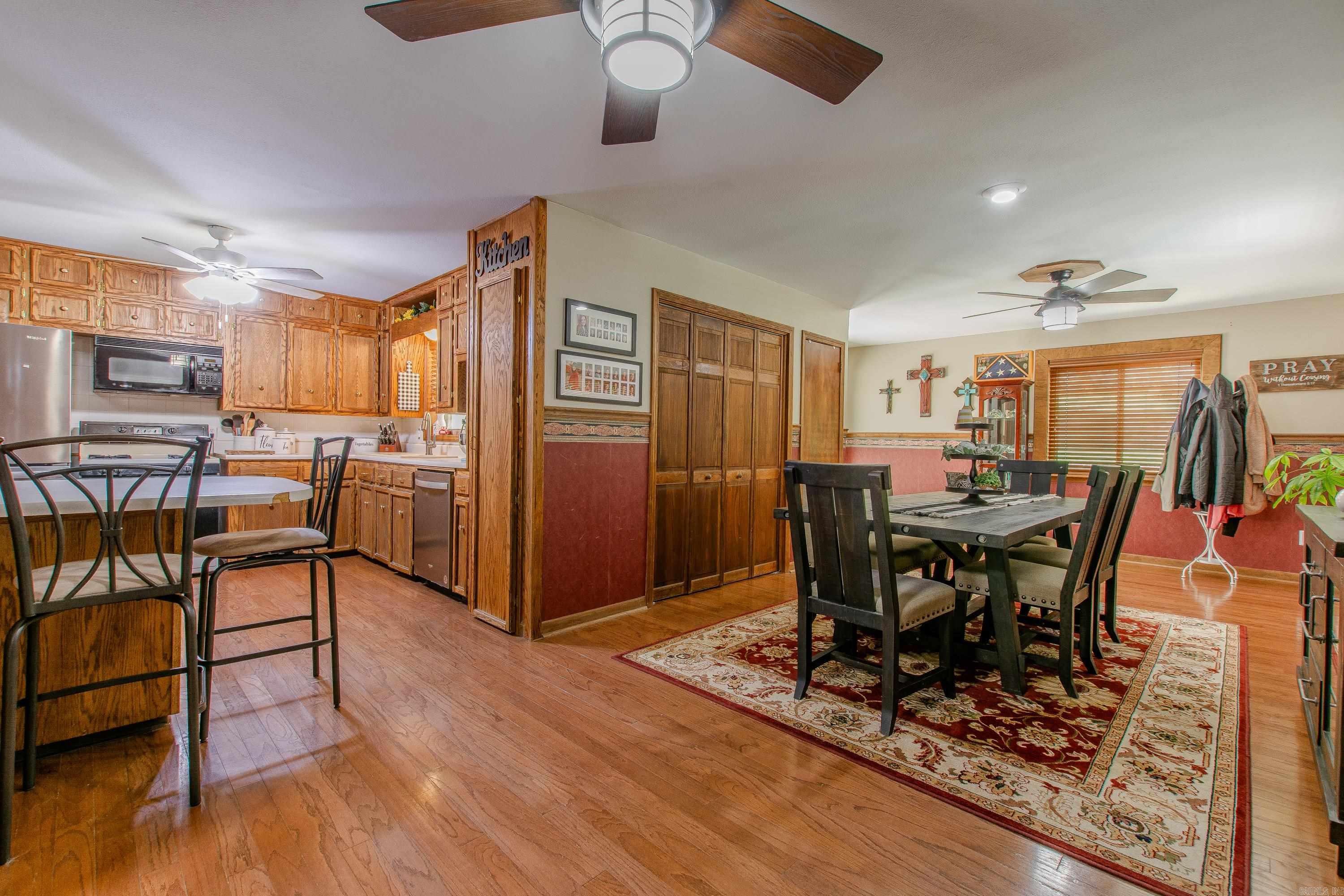 HILLSIDE - Residential