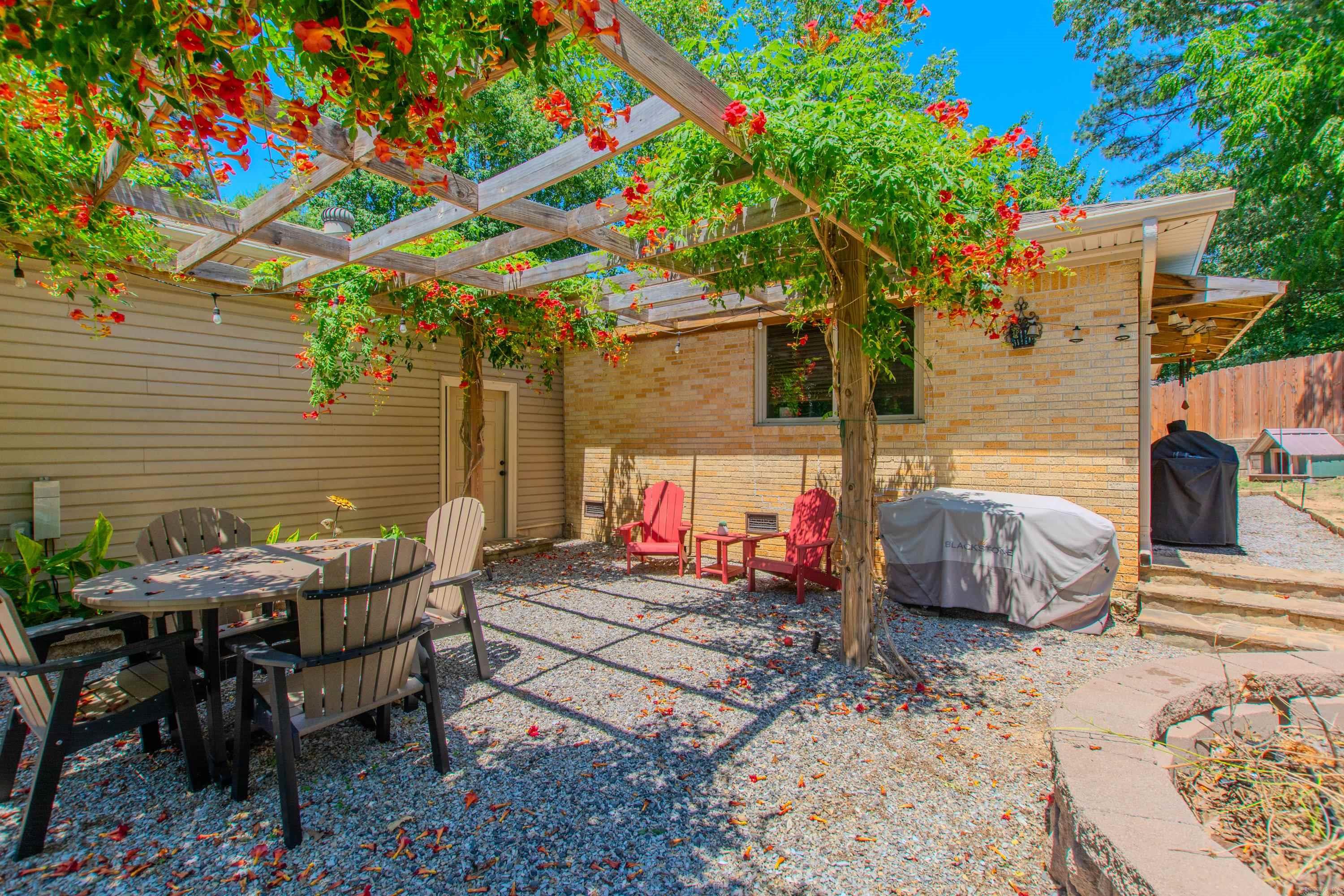 HILLSIDE - Residential