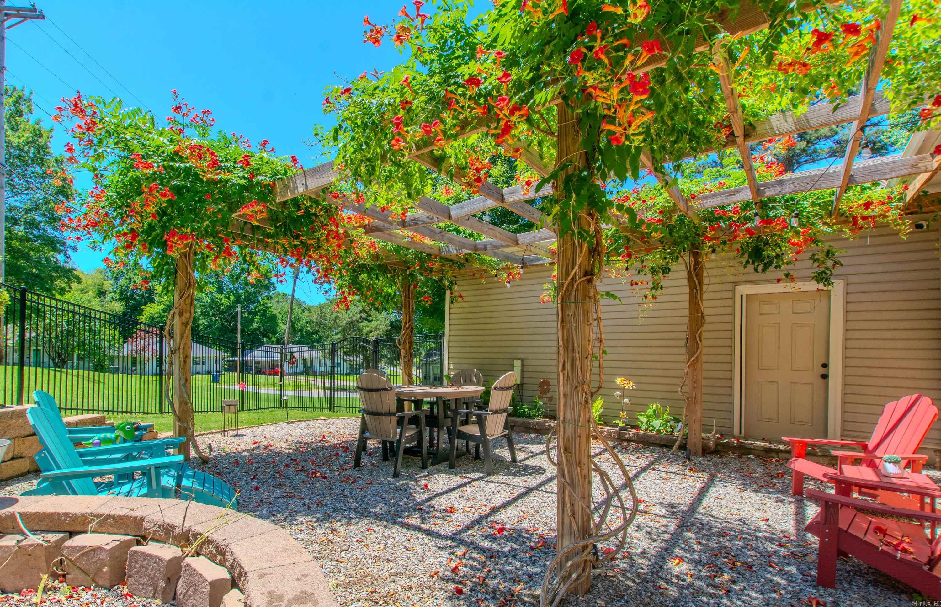 HILLSIDE - Residential