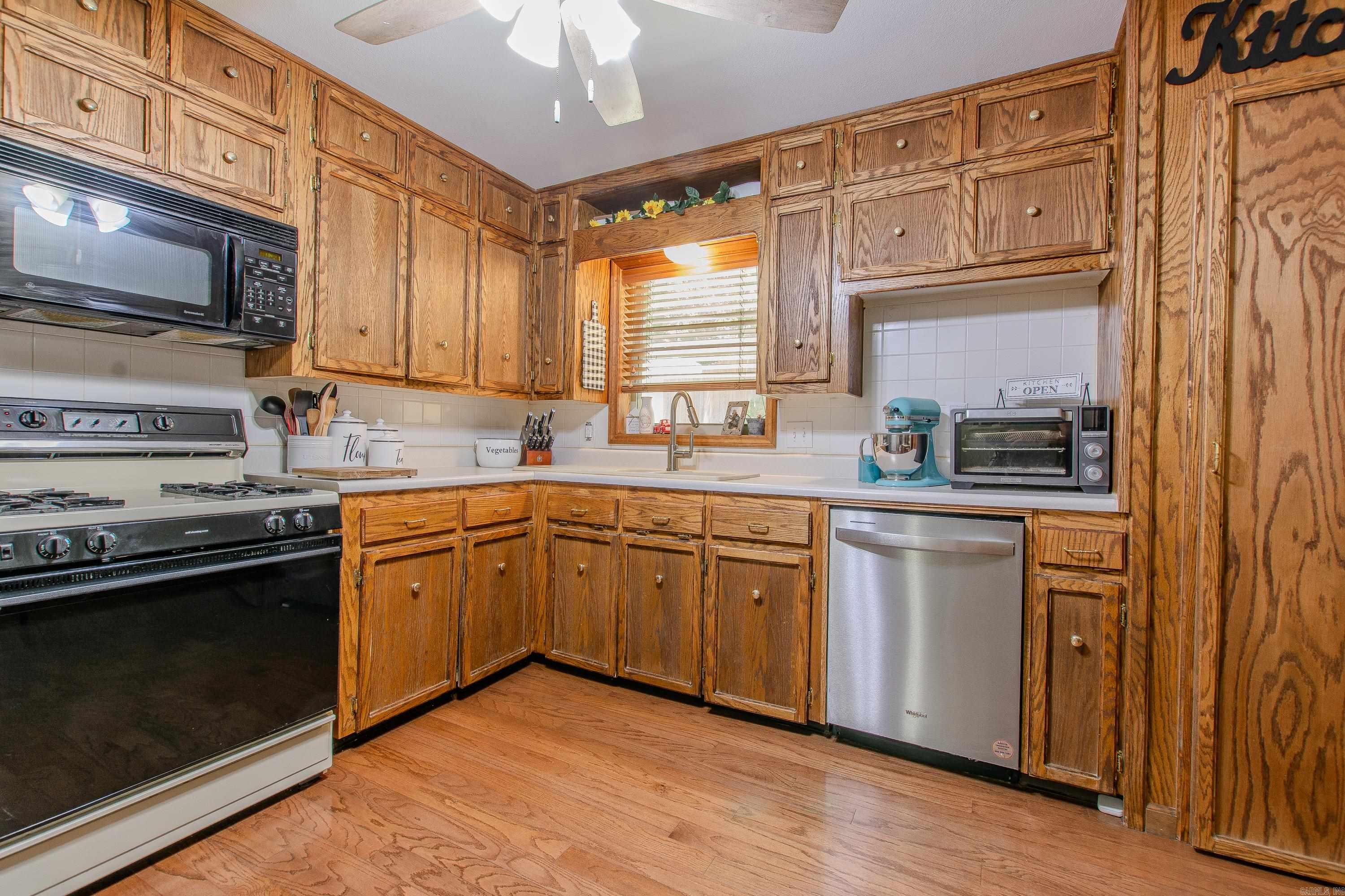 HILLSIDE - Residential