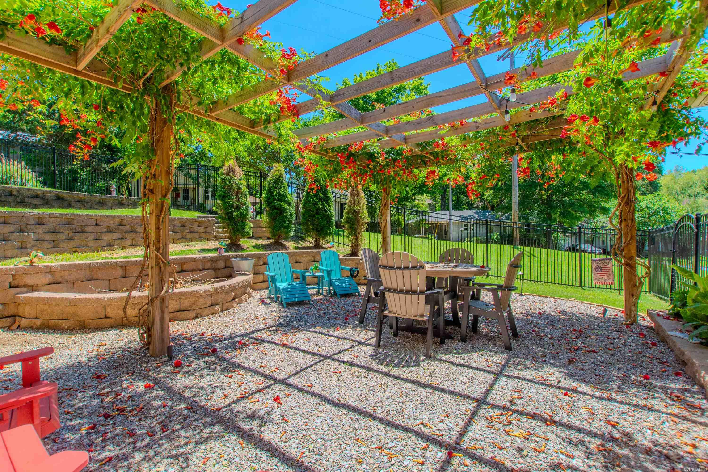 HILLSIDE - Residential