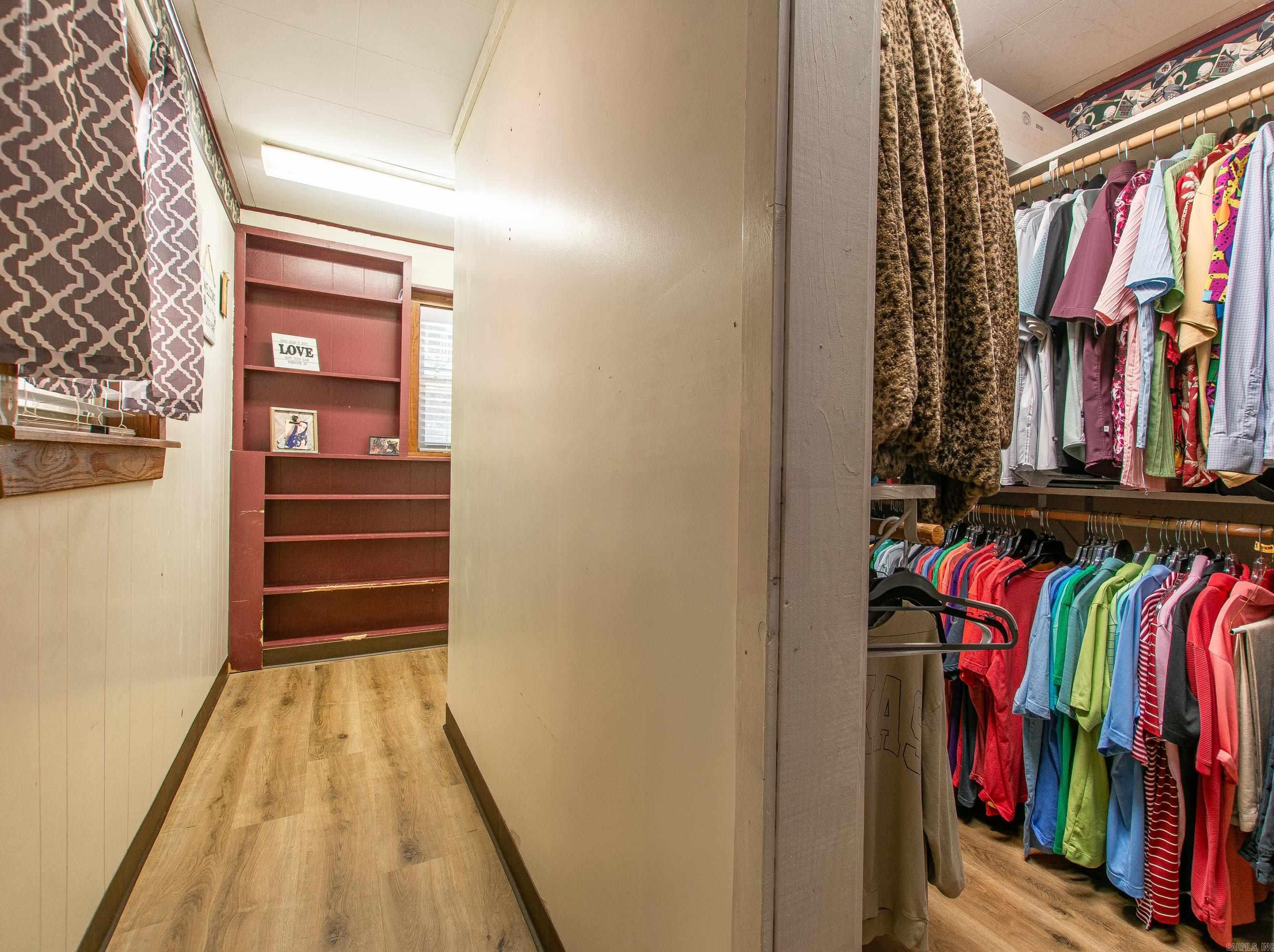 HILLSIDE - Residential