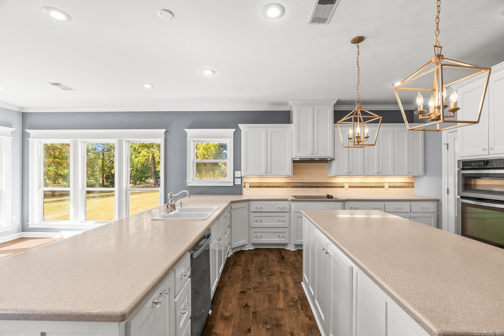 SPRINGHILL VALLEY ESTATES - Residential