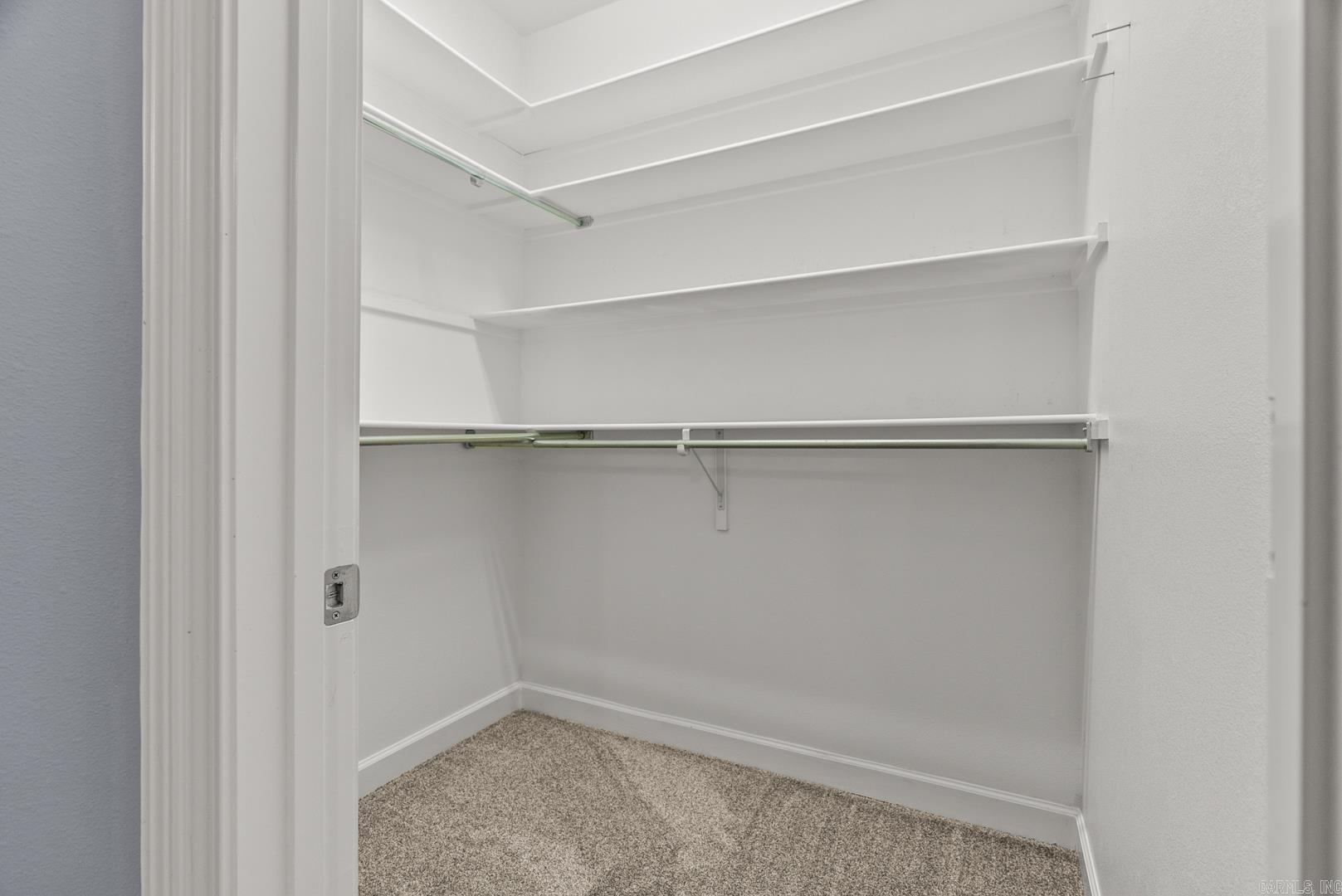 SPRINGHILL VALLEY ESTATES - Residential