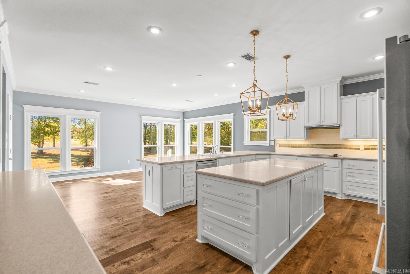 SPRINGHILL VALLEY ESTATES - Residential