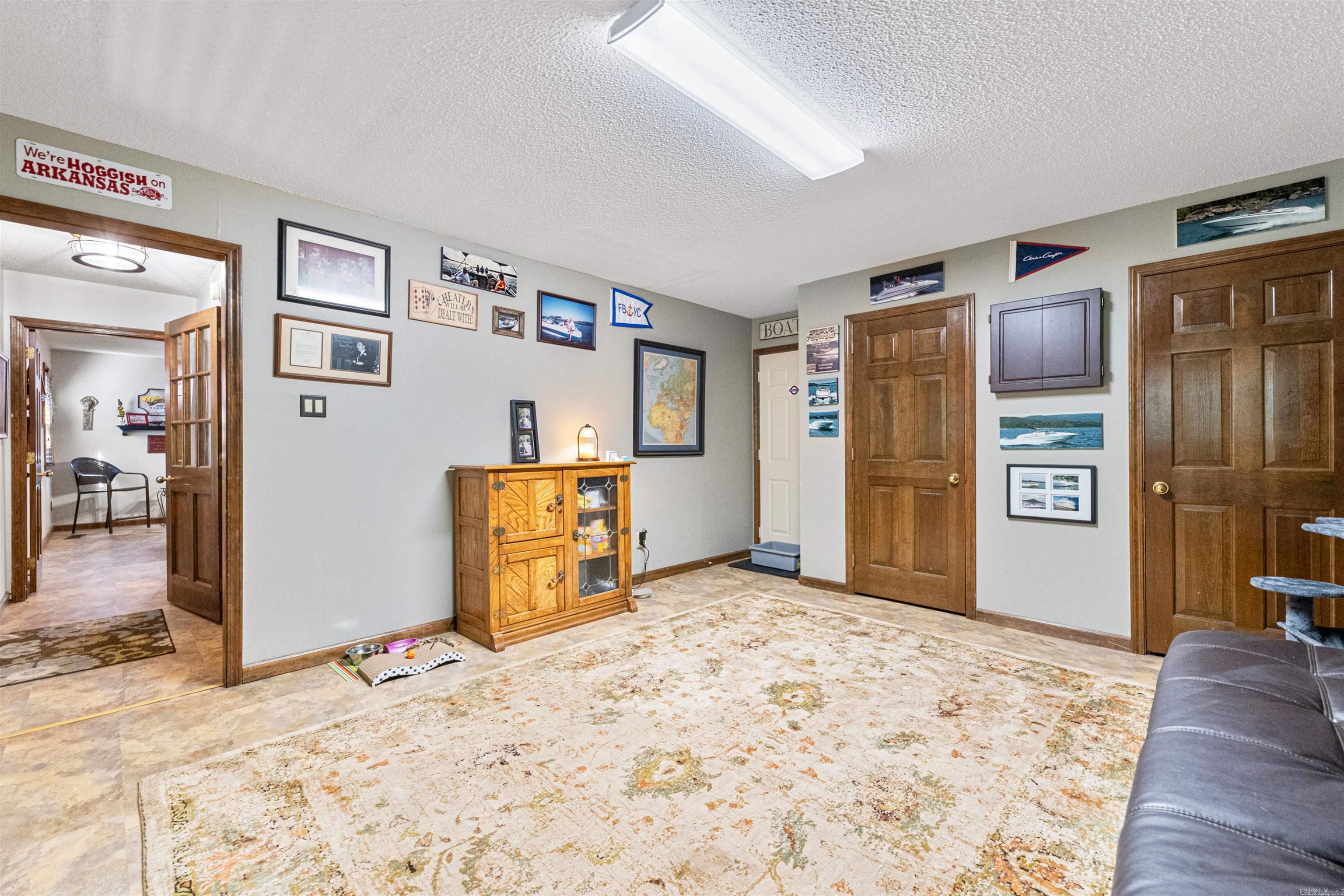 OVERBROOK - Residential