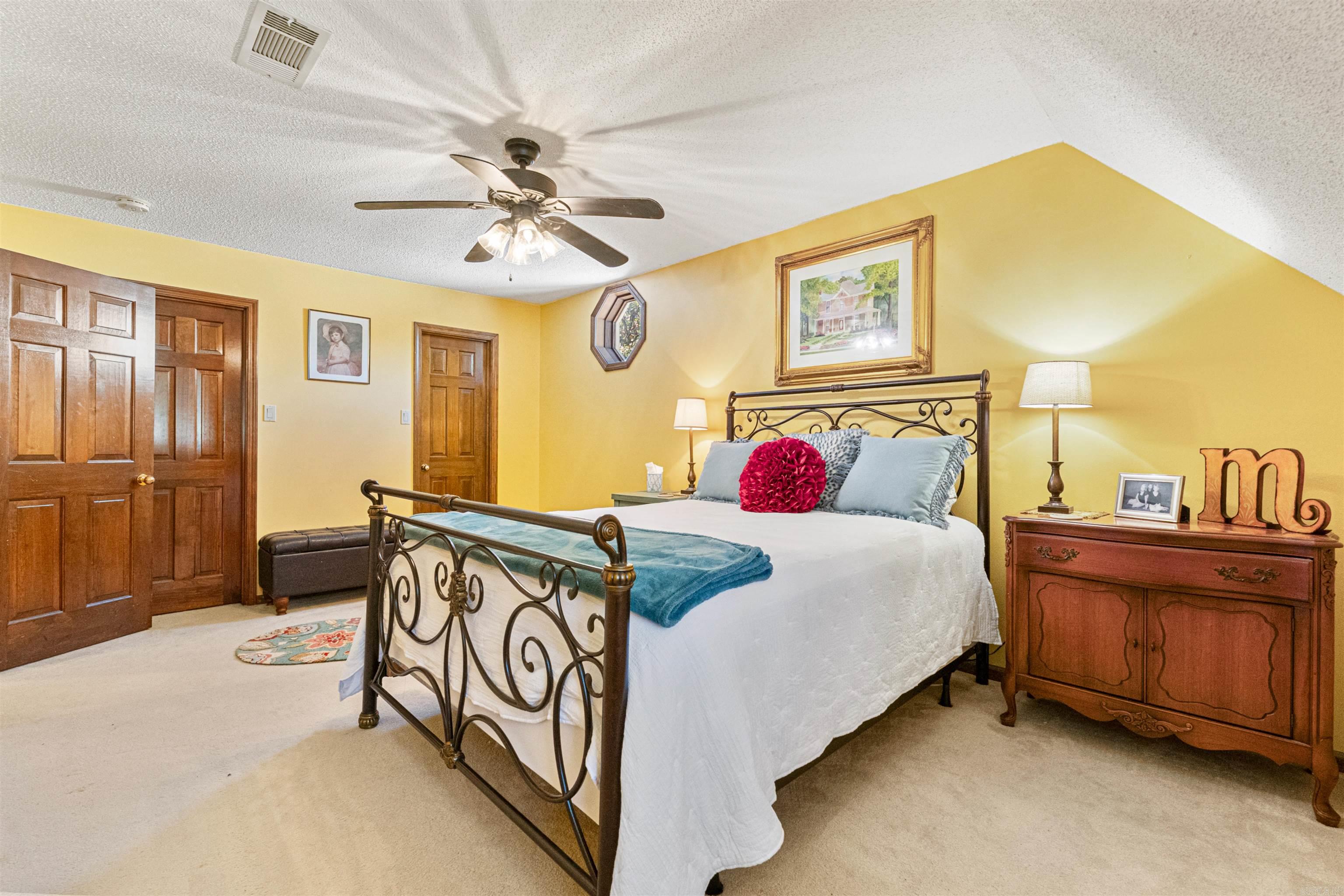 OVERBROOK - Residential