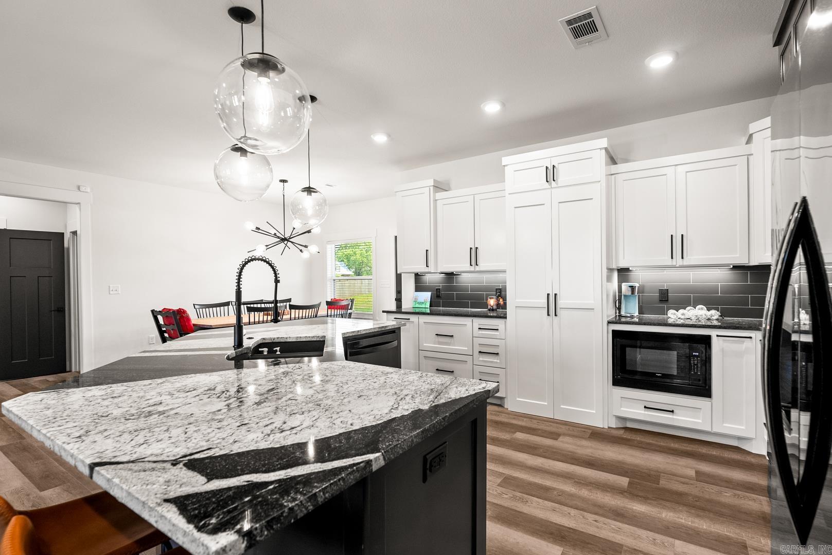 REPUBLICAN VALLEY ESTATES - Residential