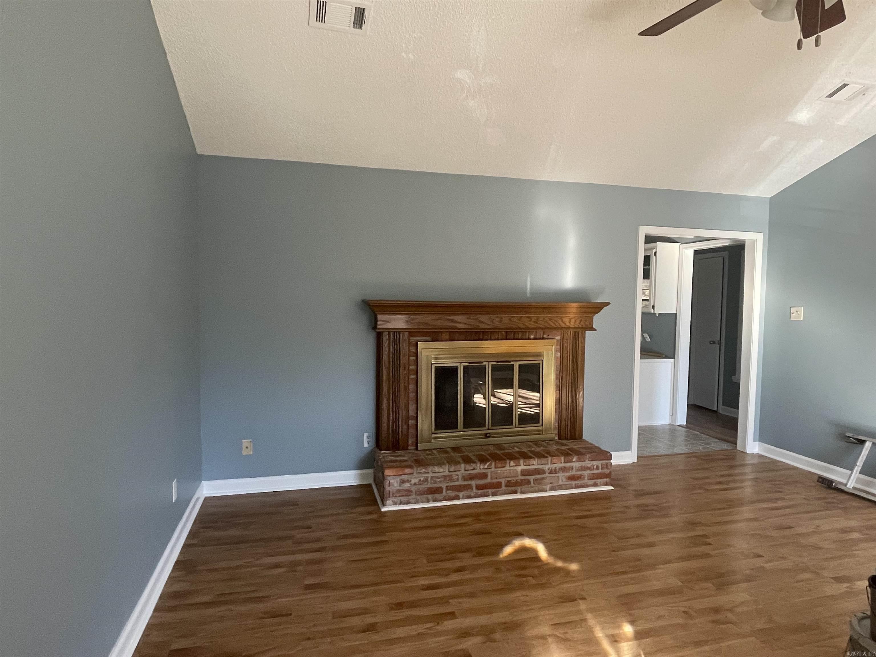 Woodland Hills - Residential Lease
