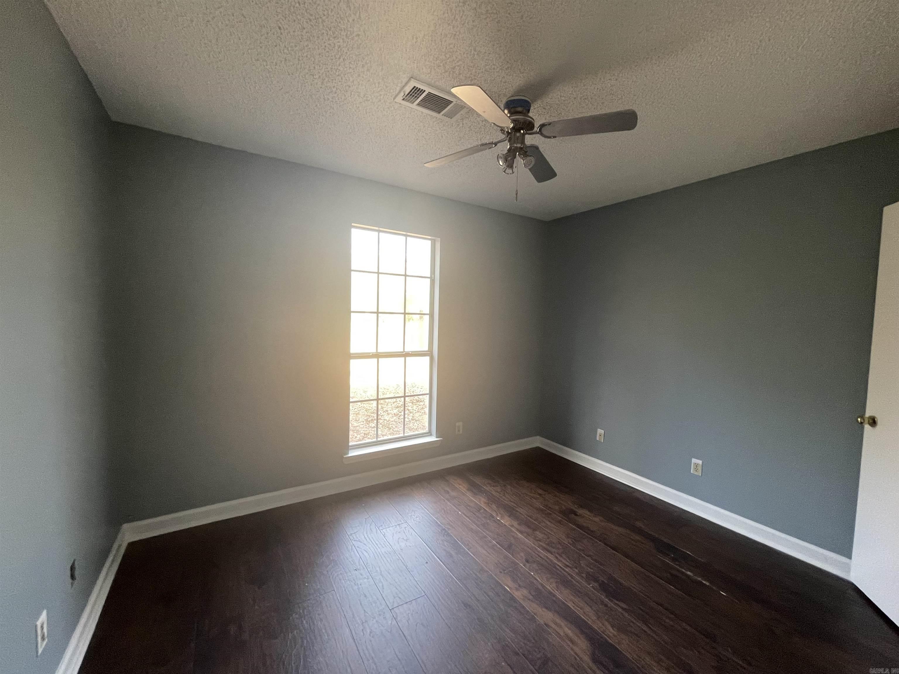 Woodland Hills - Residential Lease