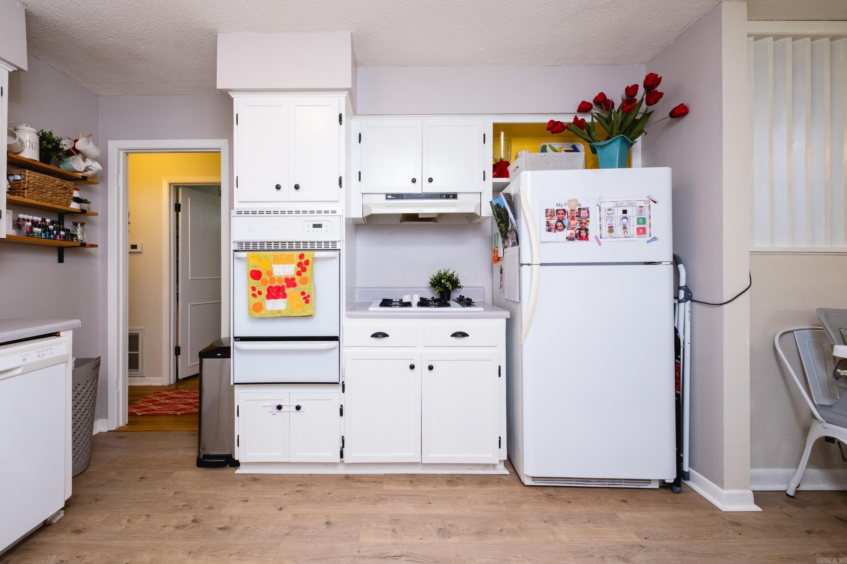 ELLIS ACRES - Residential