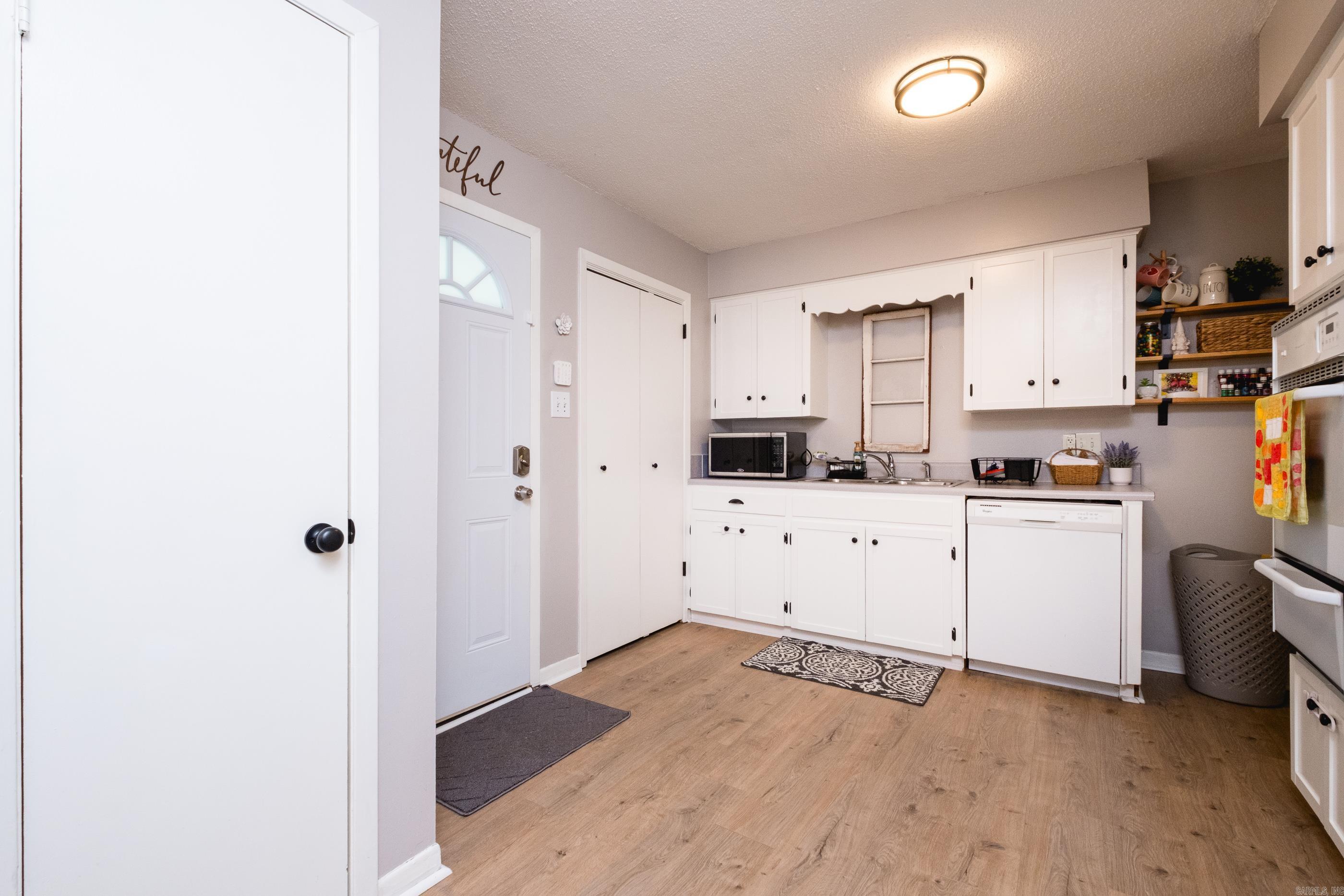 ELLIS ACRES - Residential