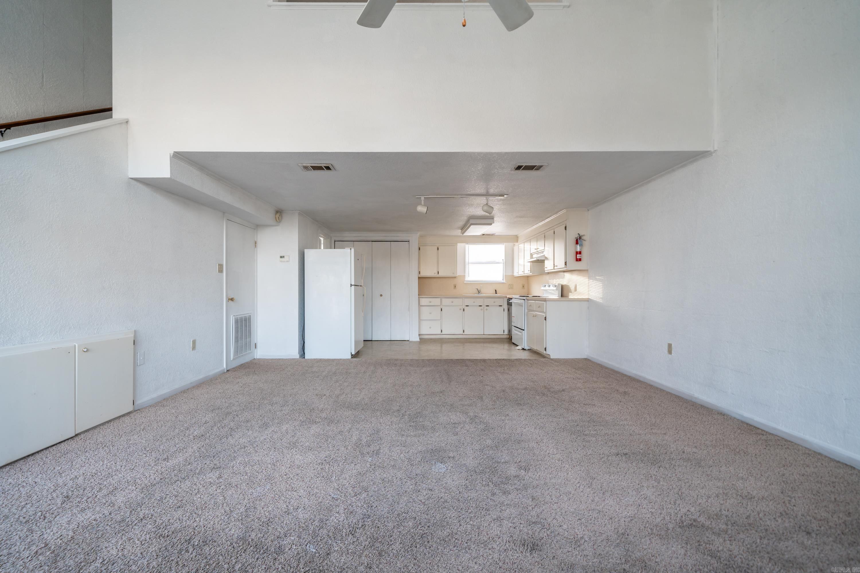 Earl Acres - Residential Income