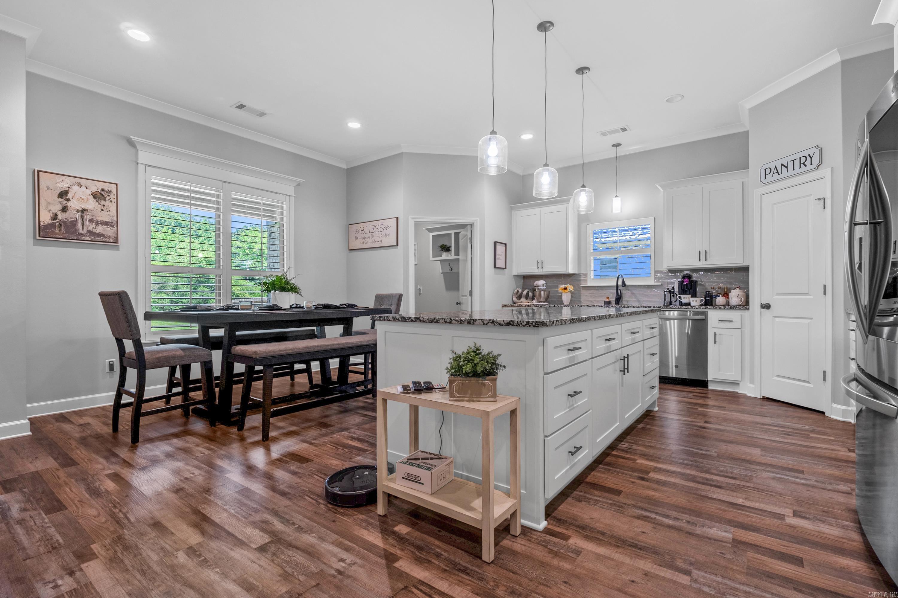 JAXON TERRACE - Residential