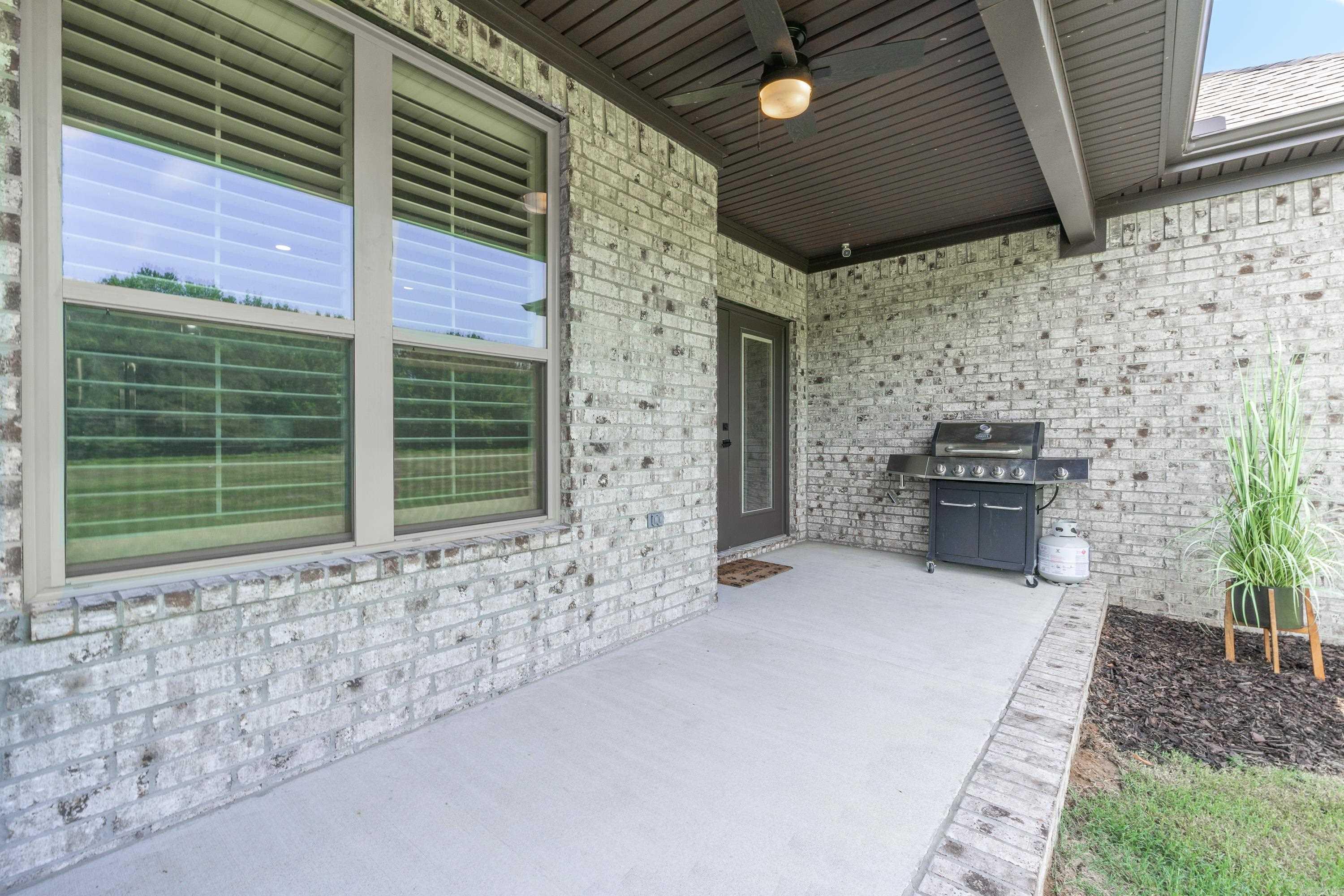 JAXON TERRACE - Residential