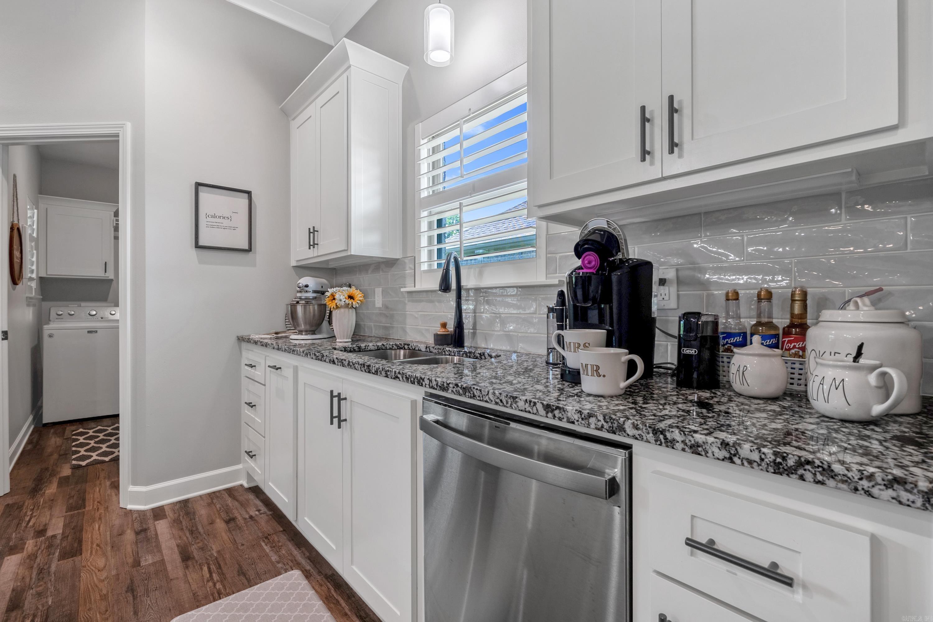 JAXON TERRACE - Residential