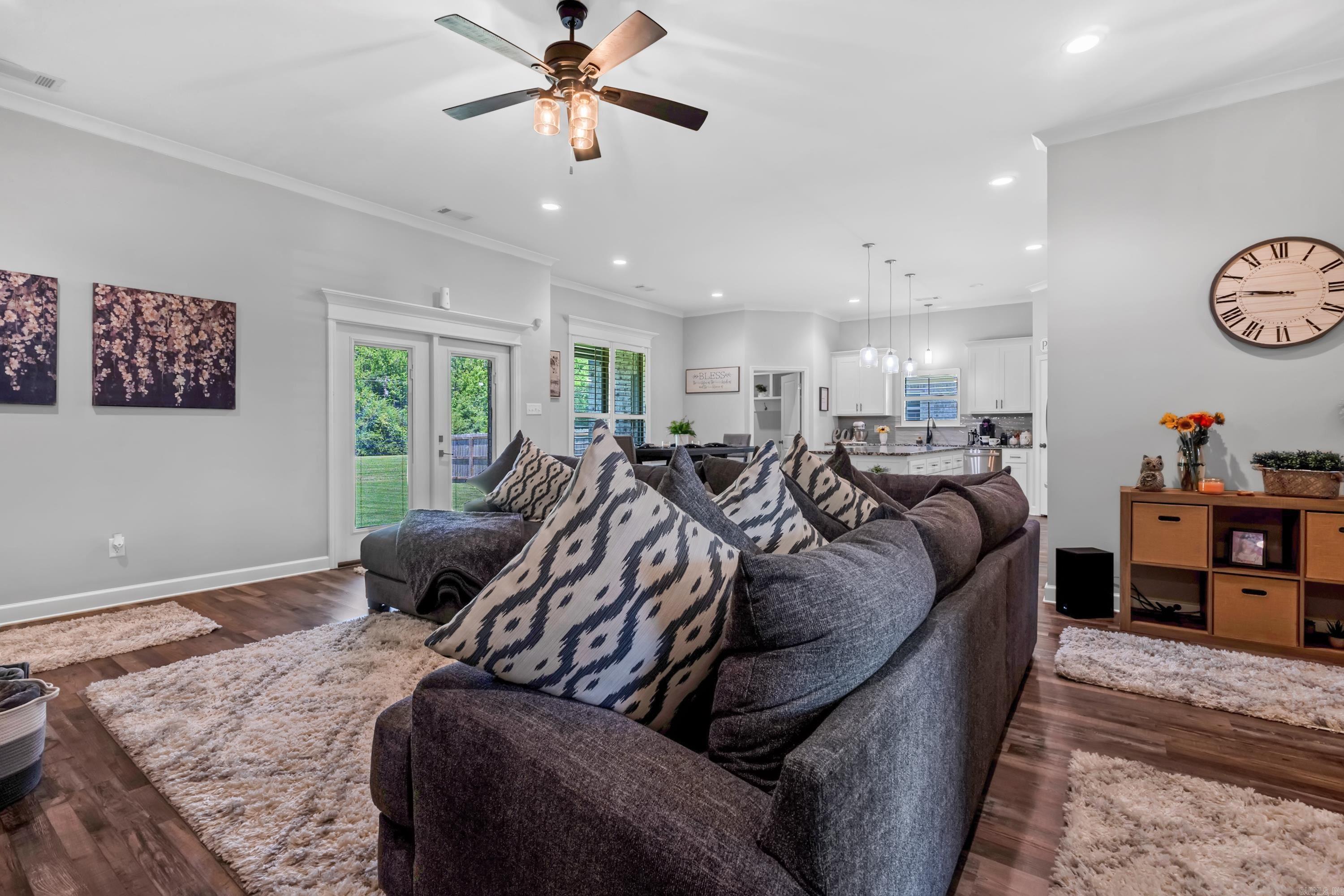 JAXON TERRACE - Residential