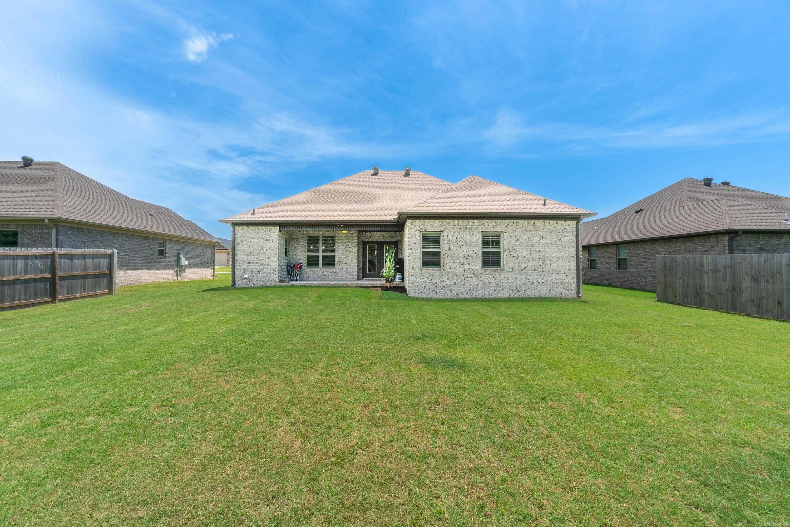 JAXON TERRACE - Residential