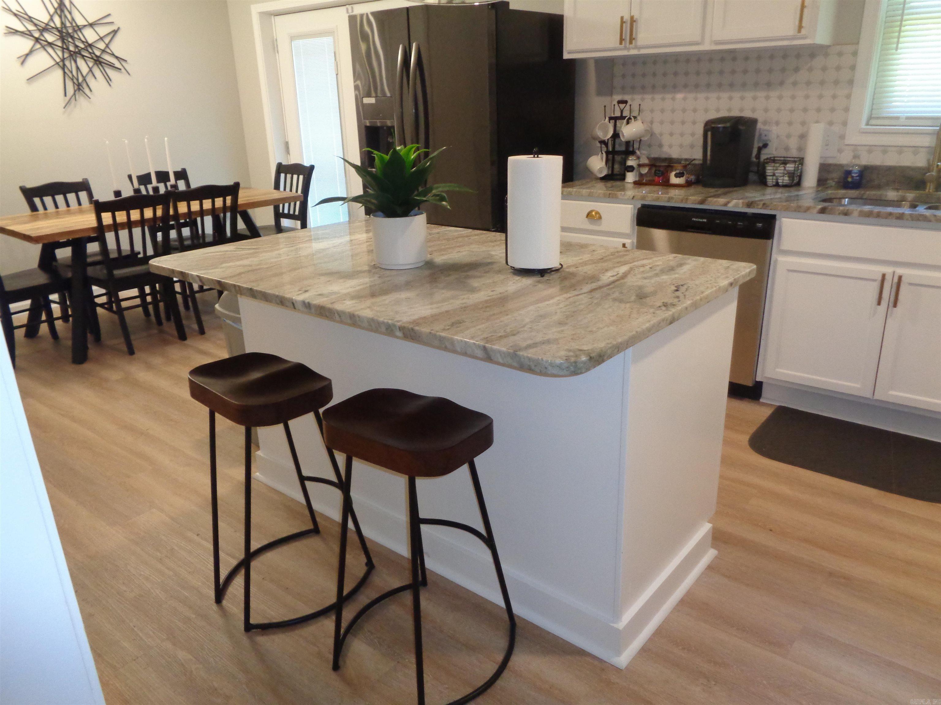 MEADOW LARK - Residential