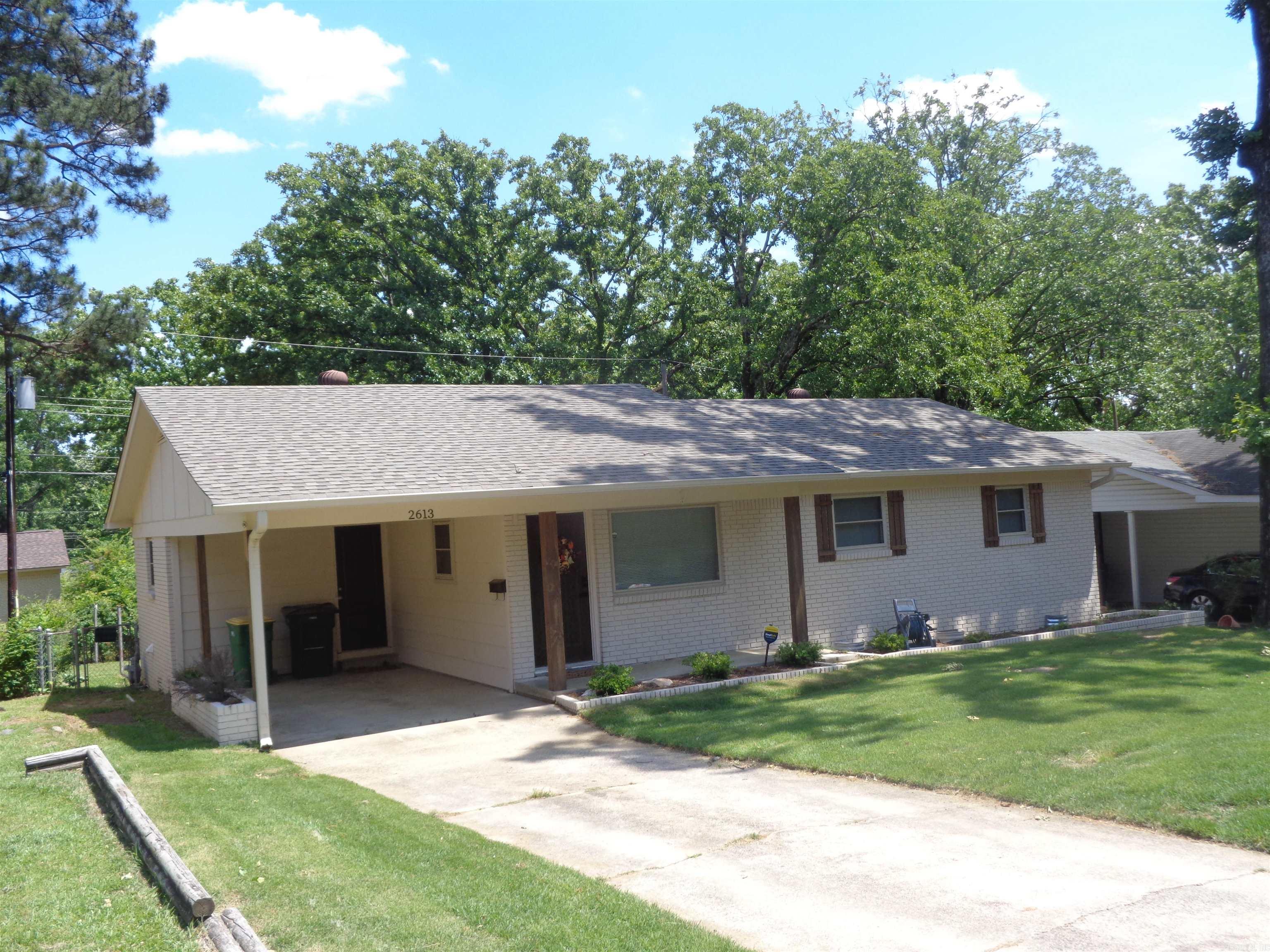 MEADOW LARK - Residential
