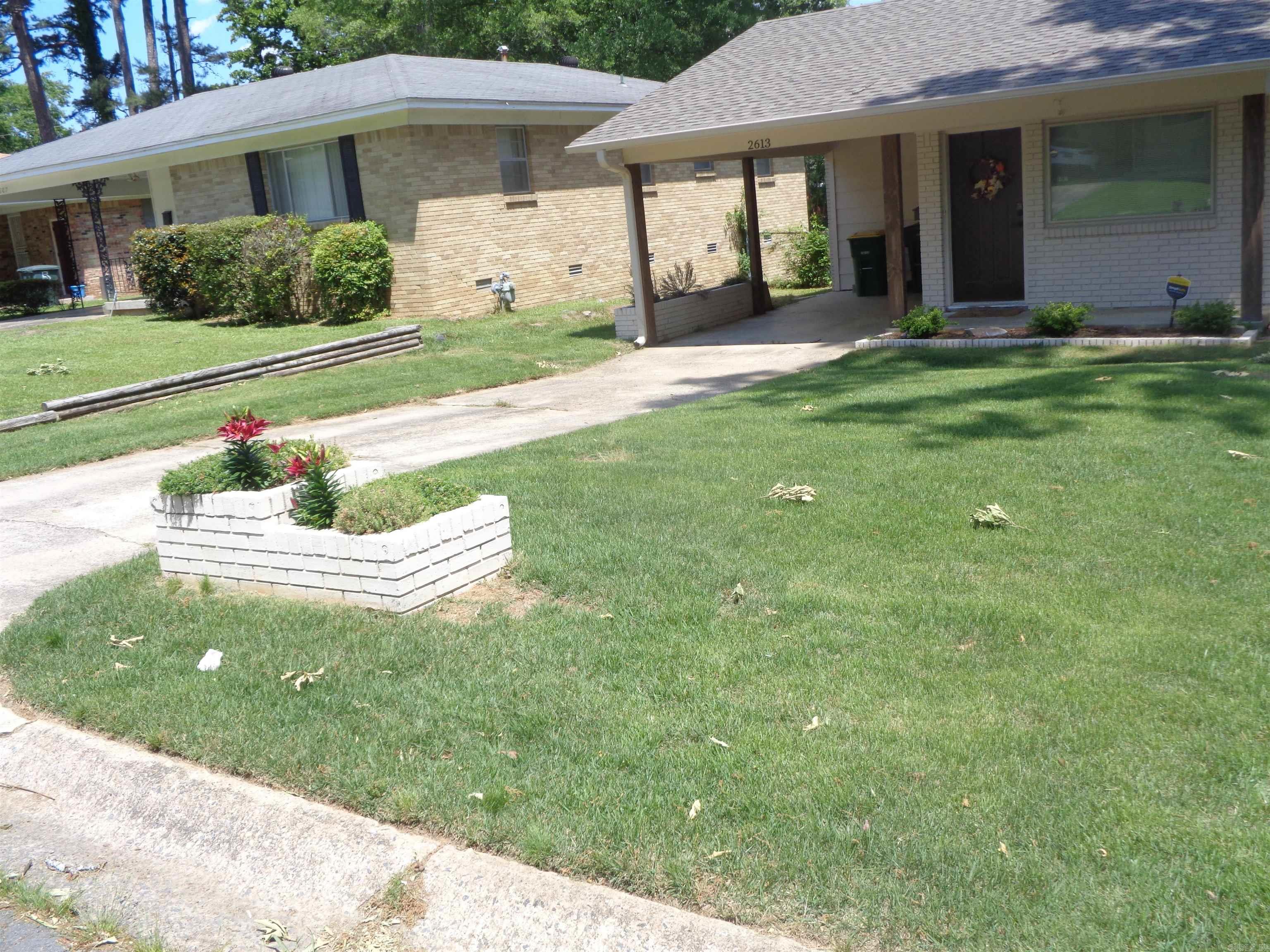 MEADOW LARK - Residential