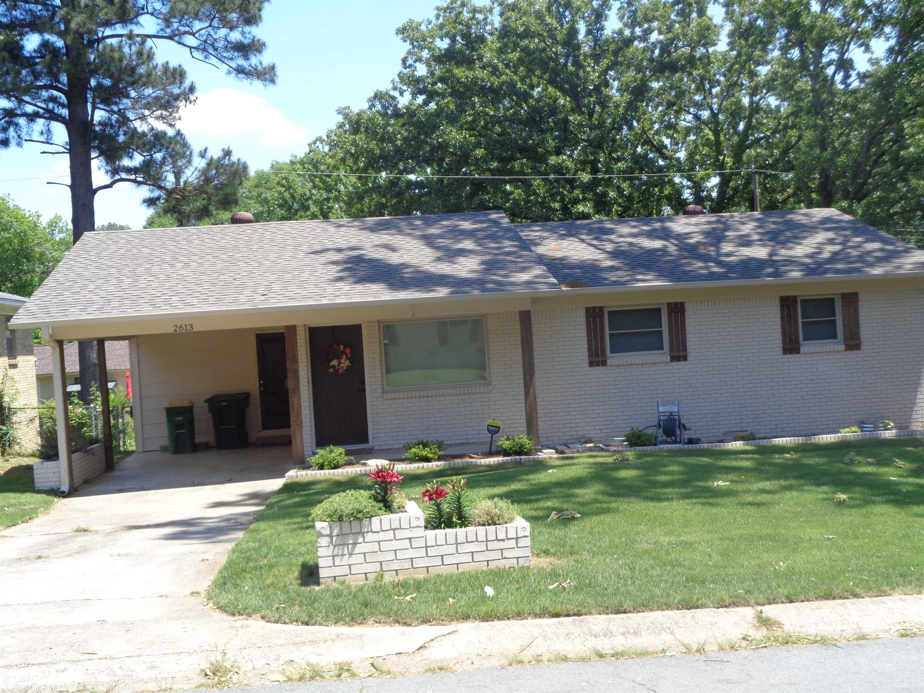 MEADOW LARK - Residential
