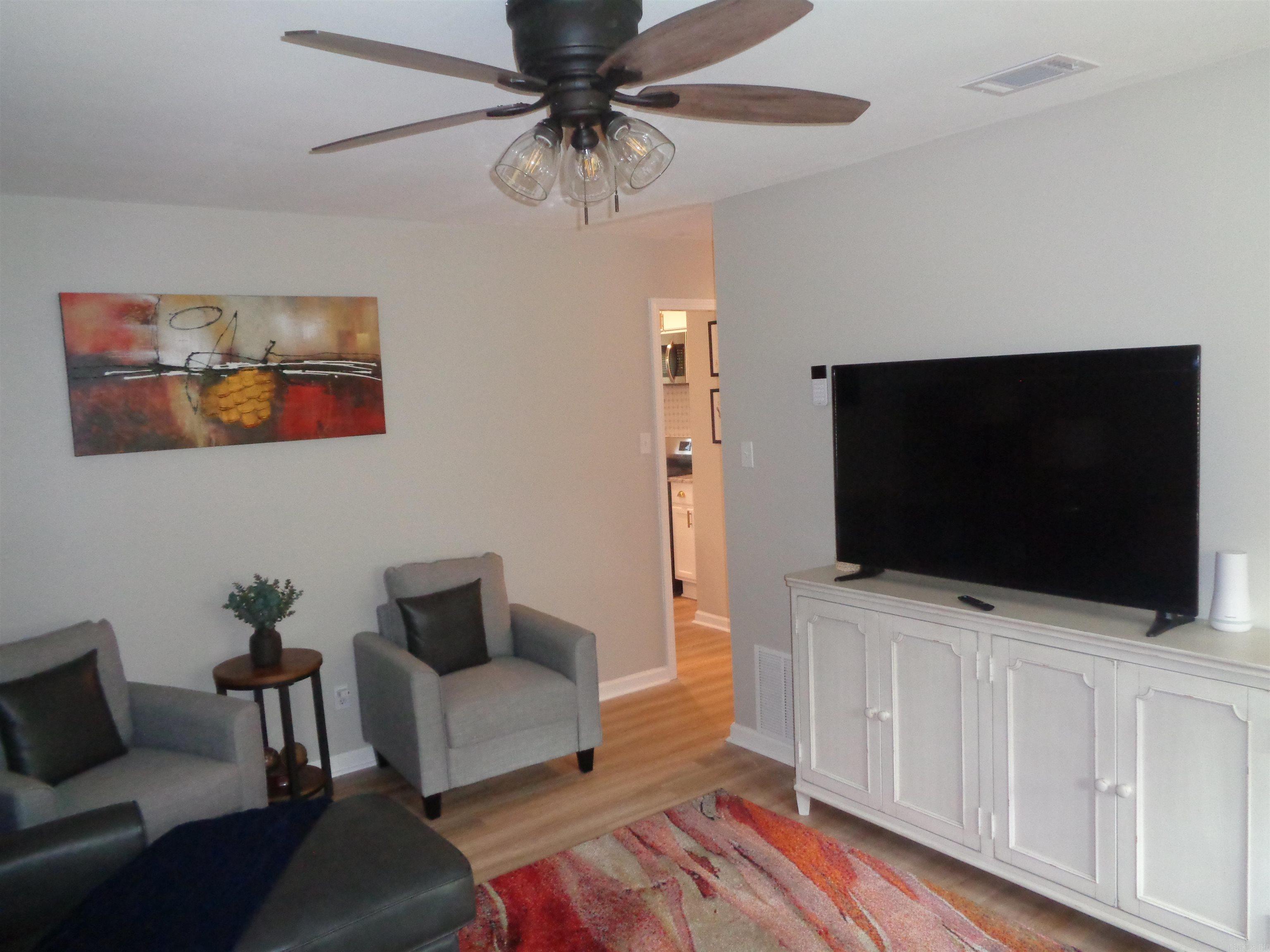 MEADOW LARK - Residential