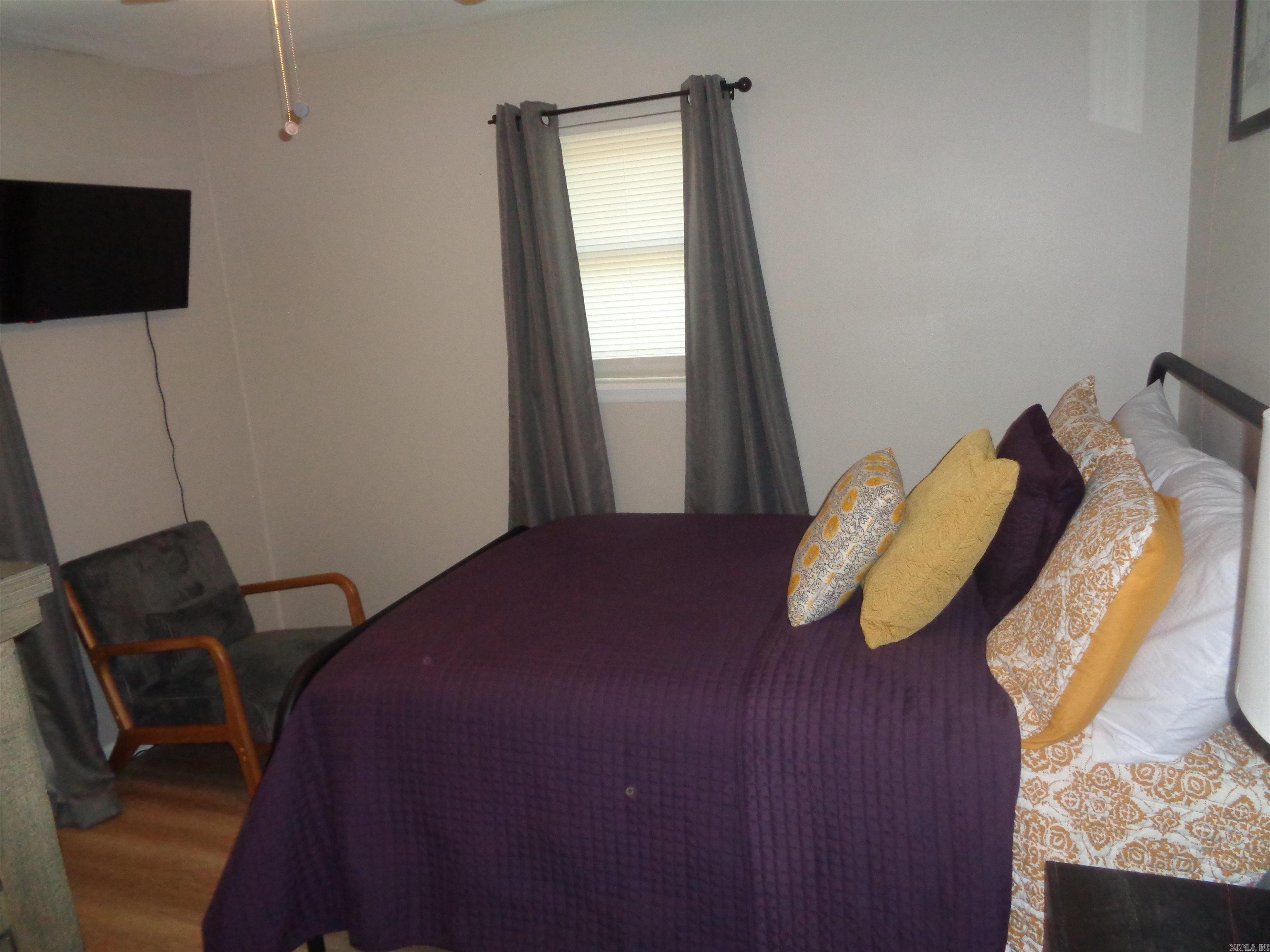 MEADOW LARK - Residential