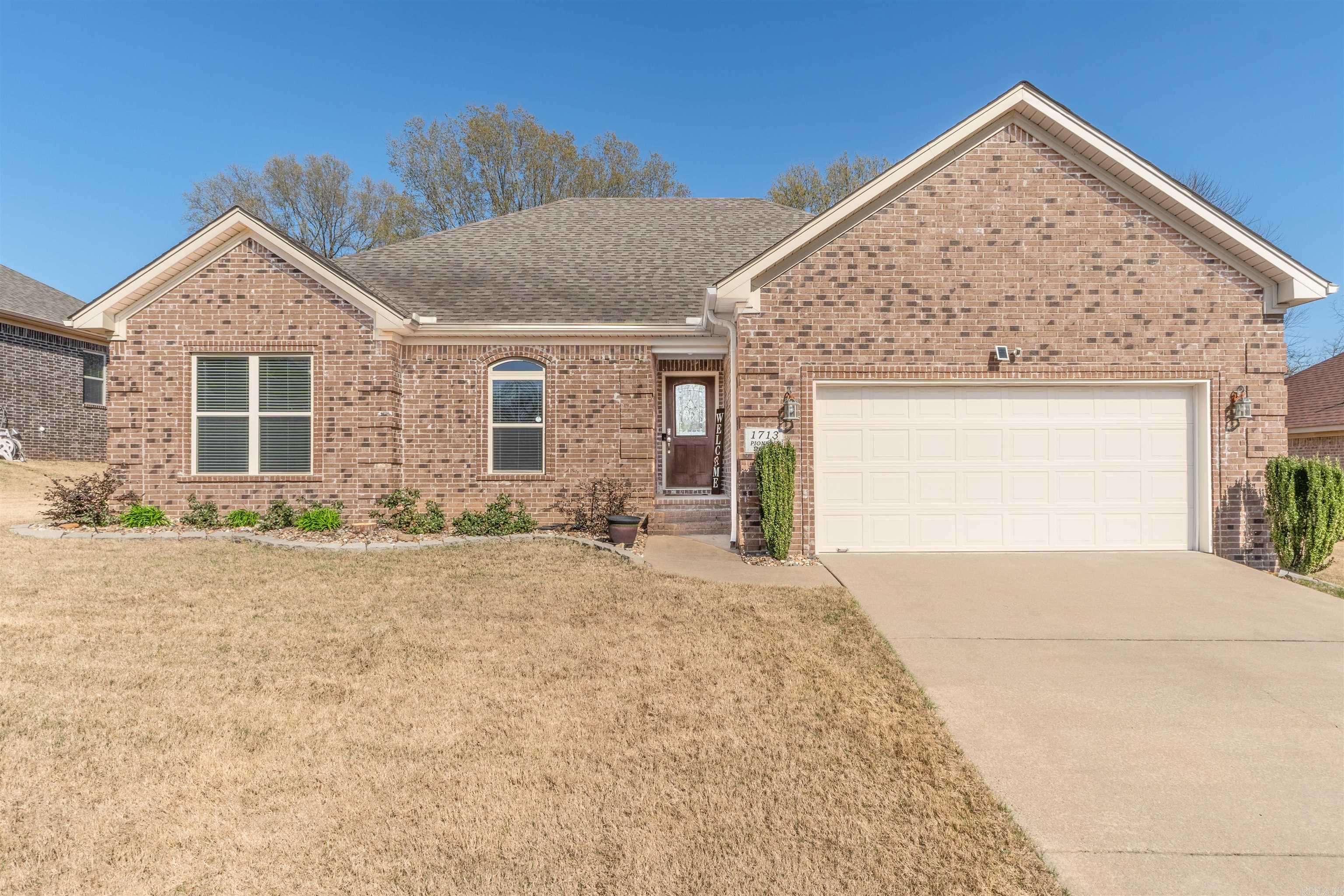 PIONEER SPRINGS - Residential