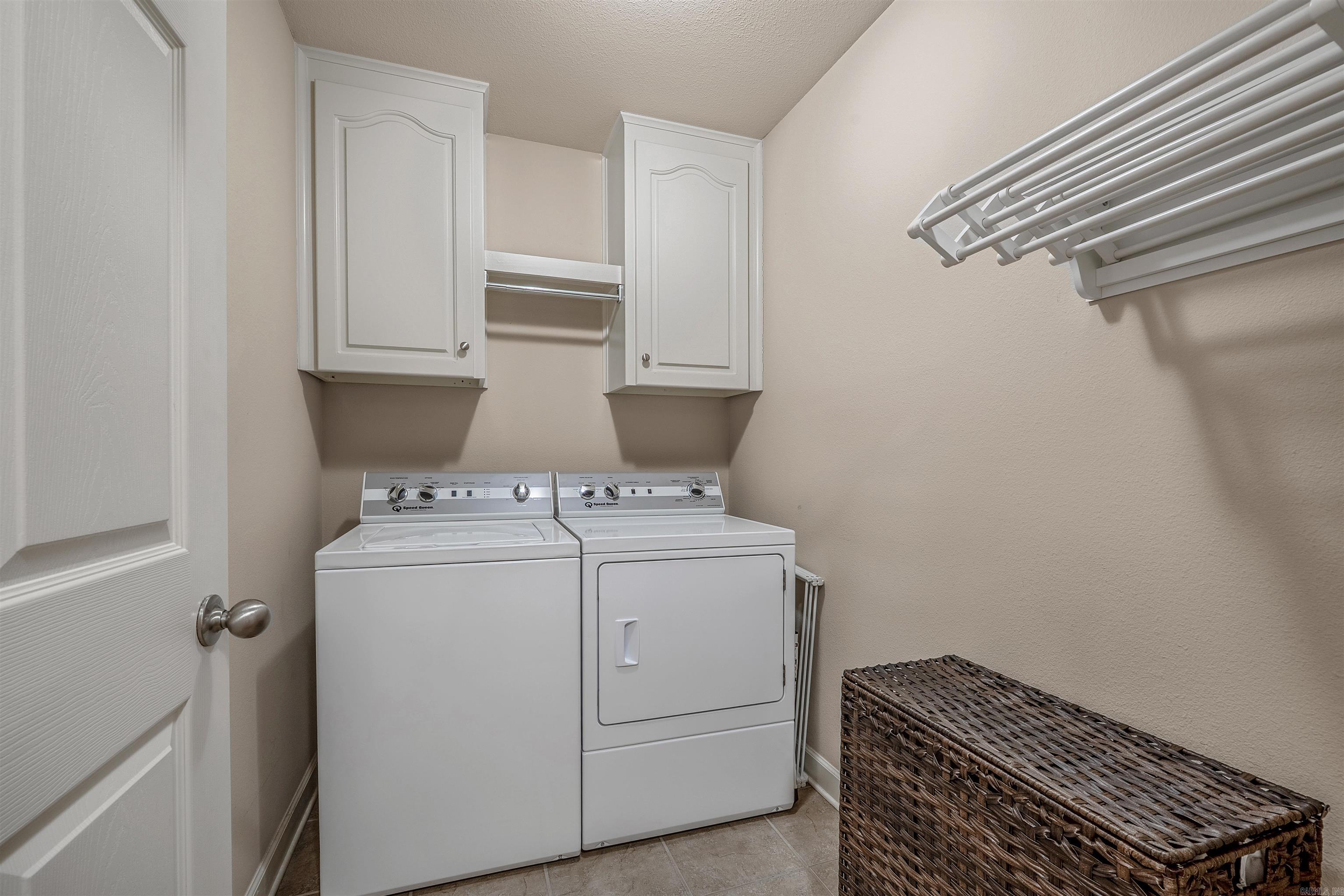 PIONEER SPRINGS - Residential