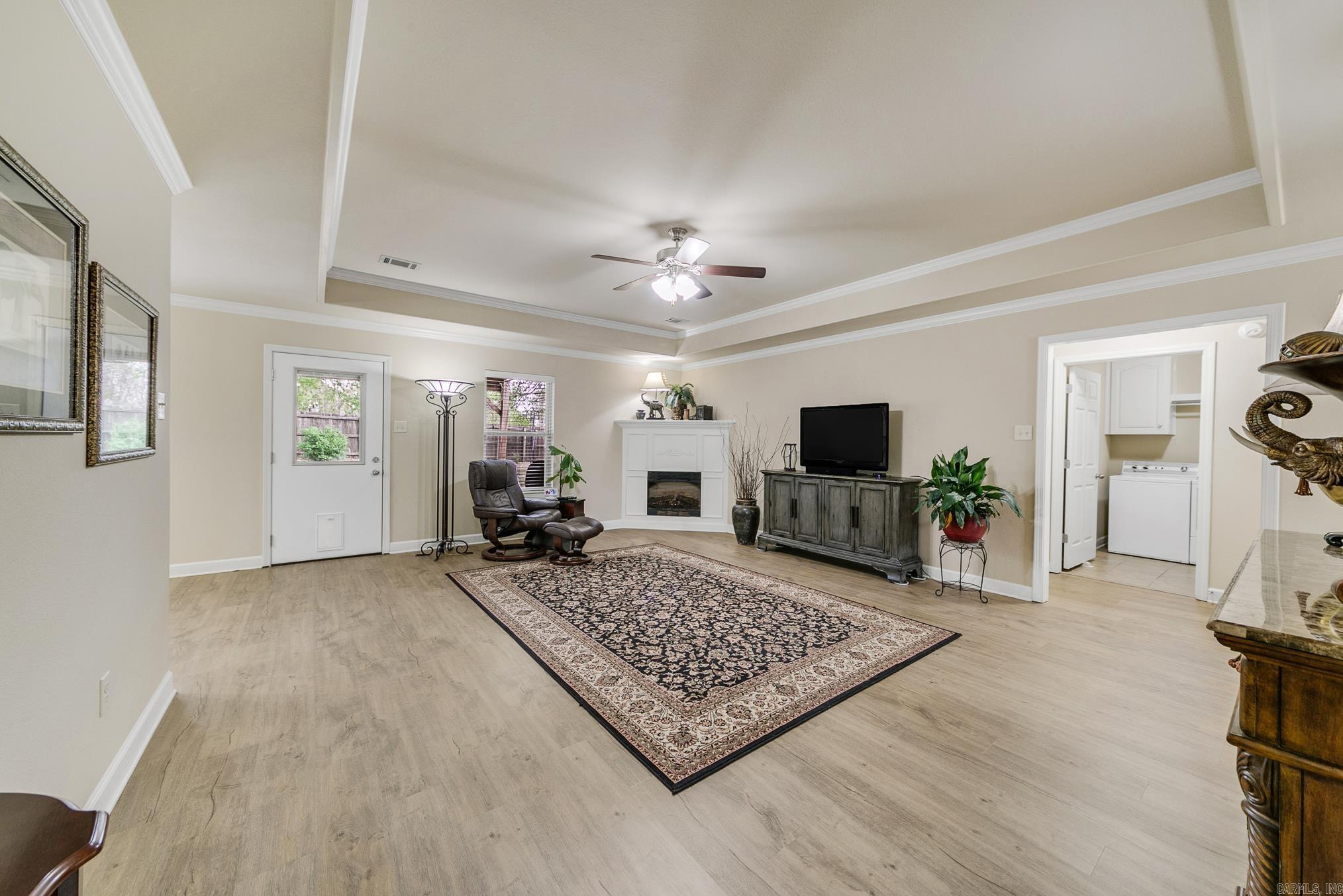 PIONEER SPRINGS - Residential