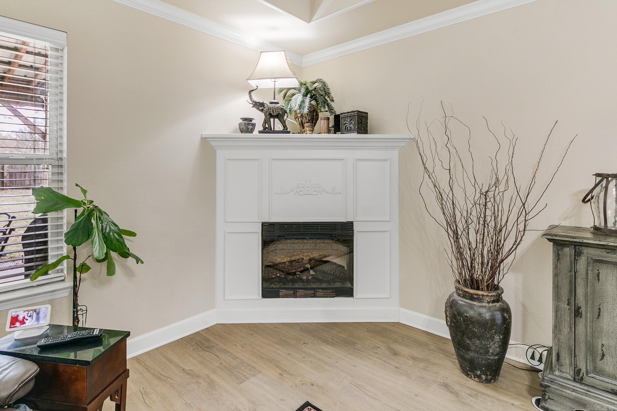 PIONEER SPRINGS - Residential