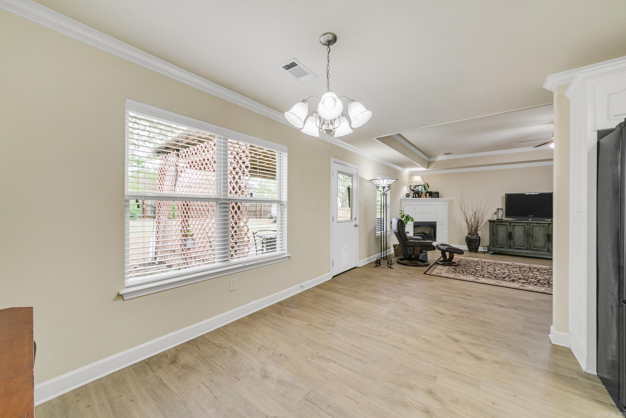 PIONEER SPRINGS - Residential