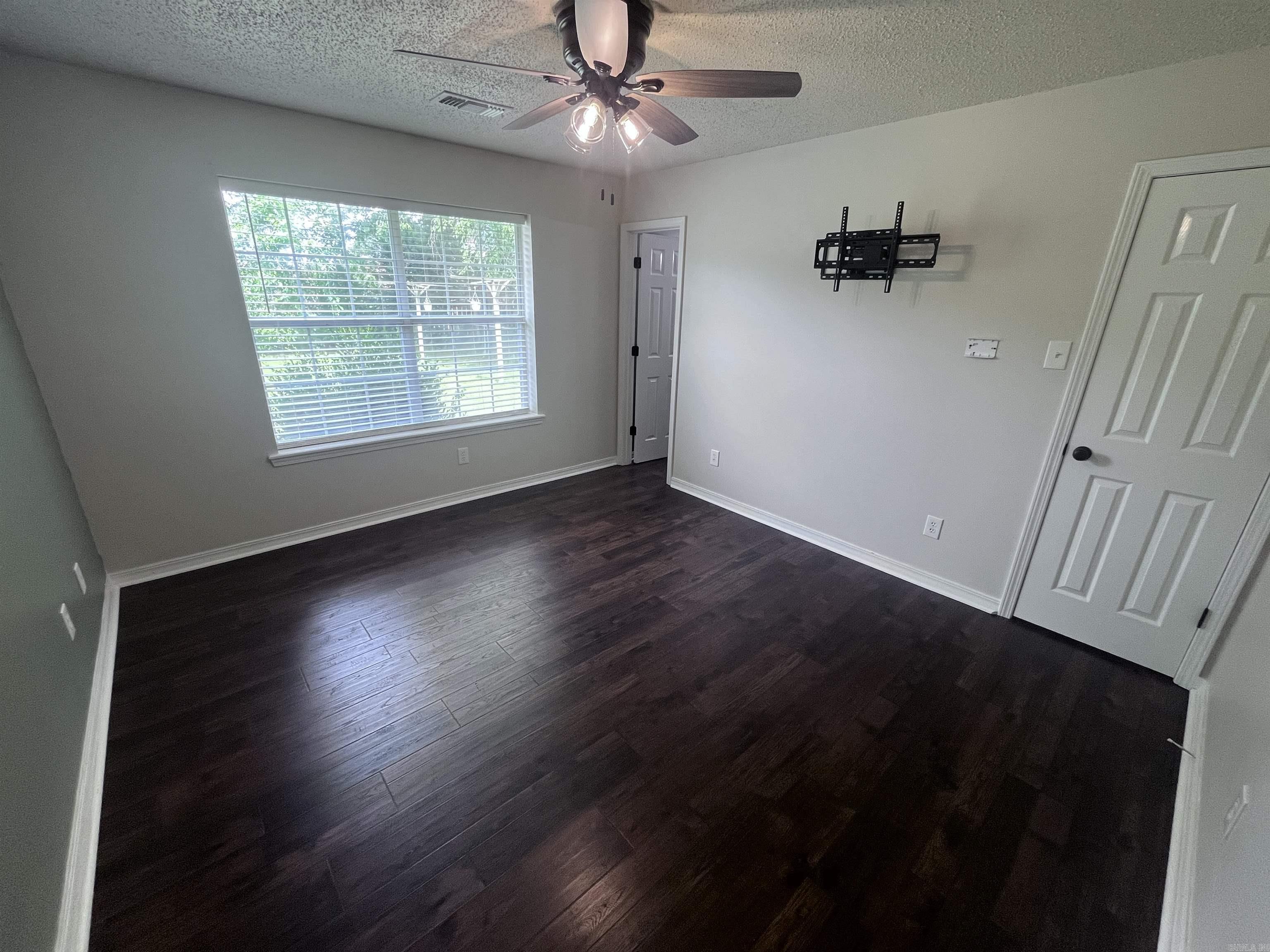 Parkview III - Residential Lease