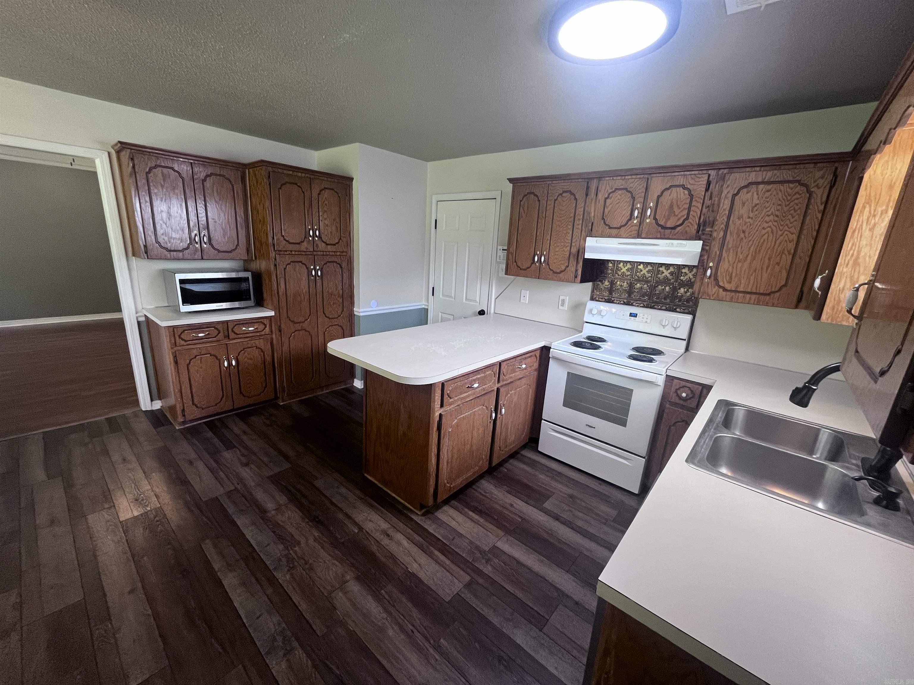 Parkview III - Residential Lease