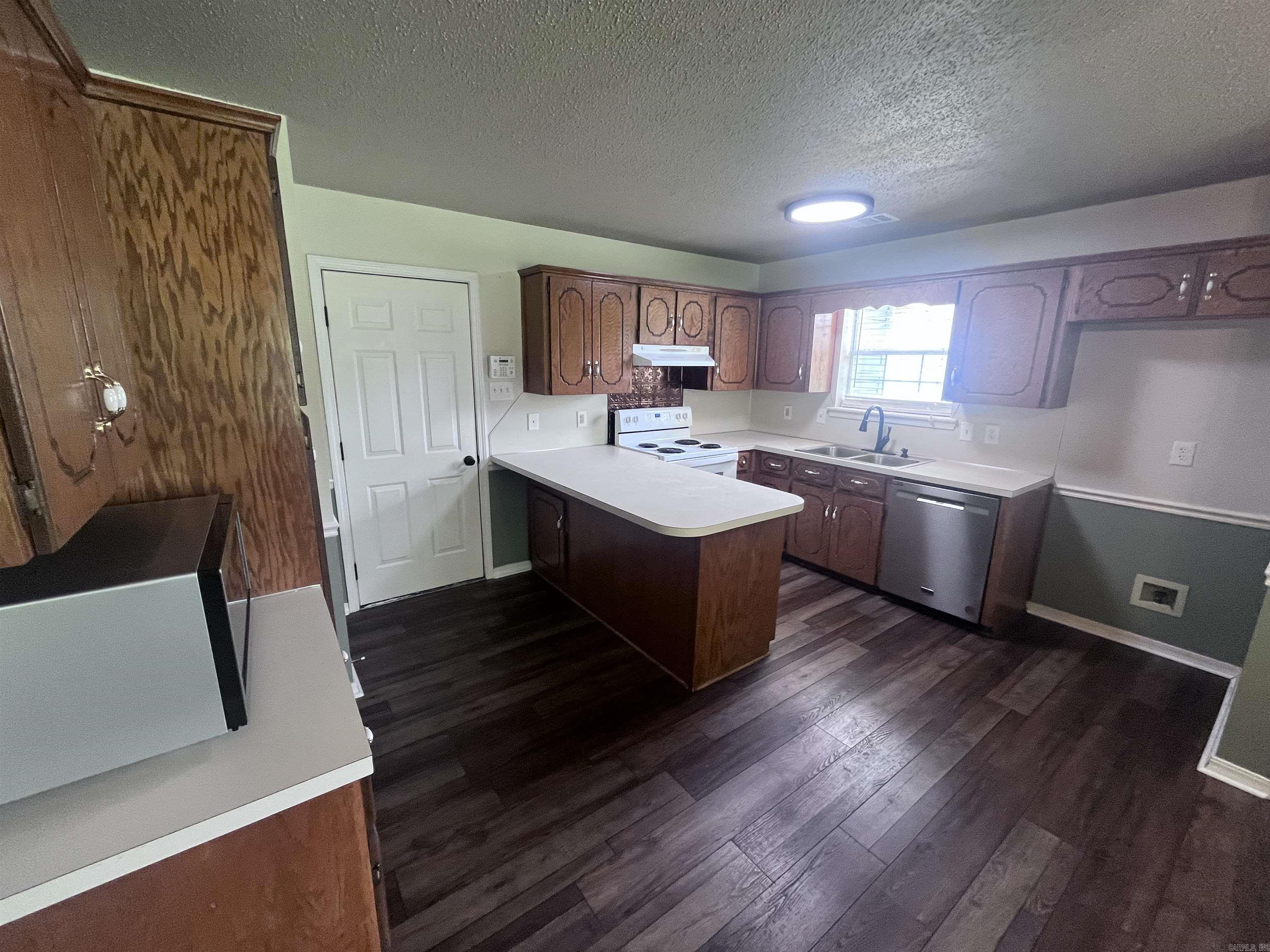 Parkview III - Residential Lease