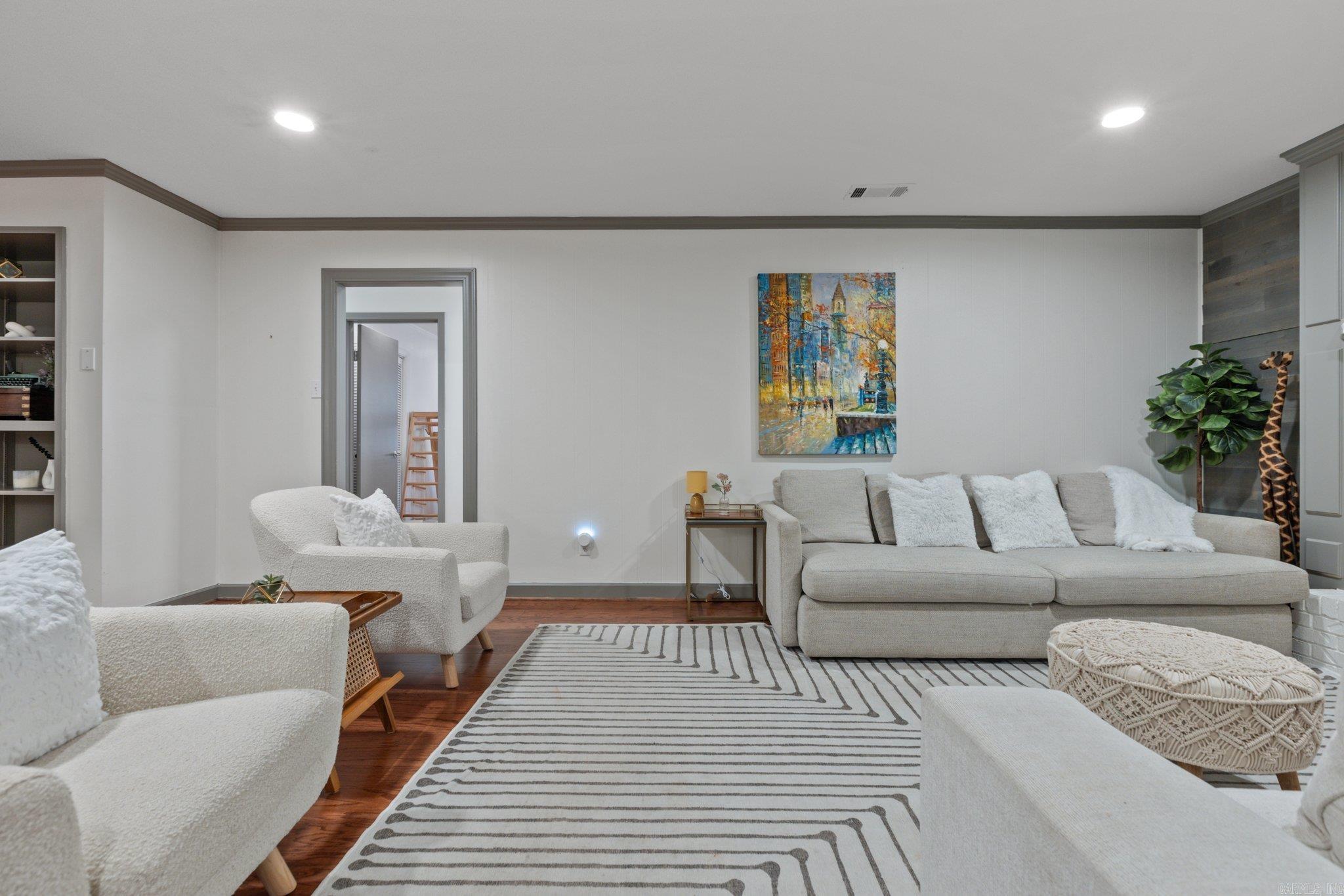 Overlook Park - Residential Lease