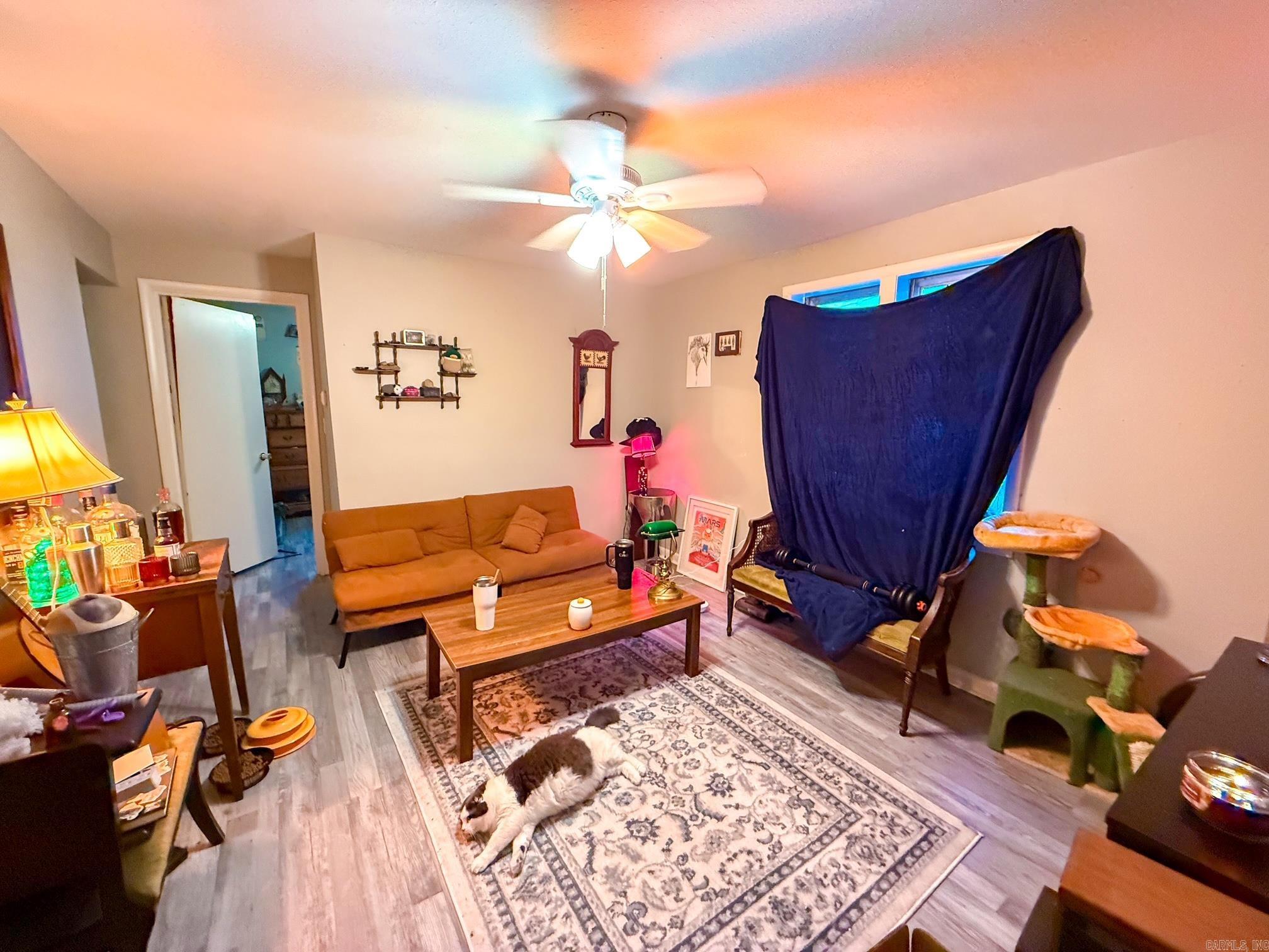 CLINTON ORIGINAL - Residential