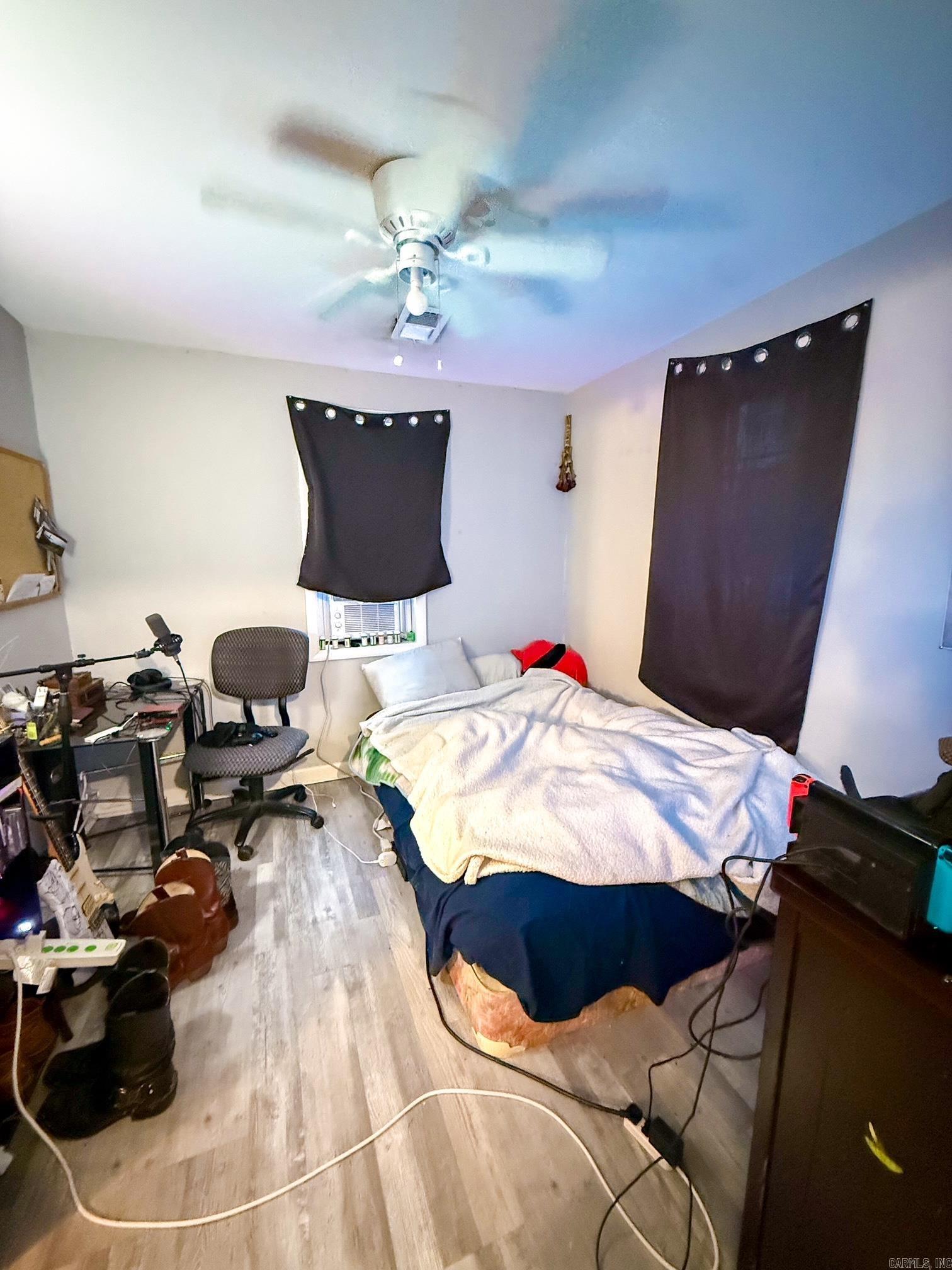 CLINTON ORIGINAL - Residential